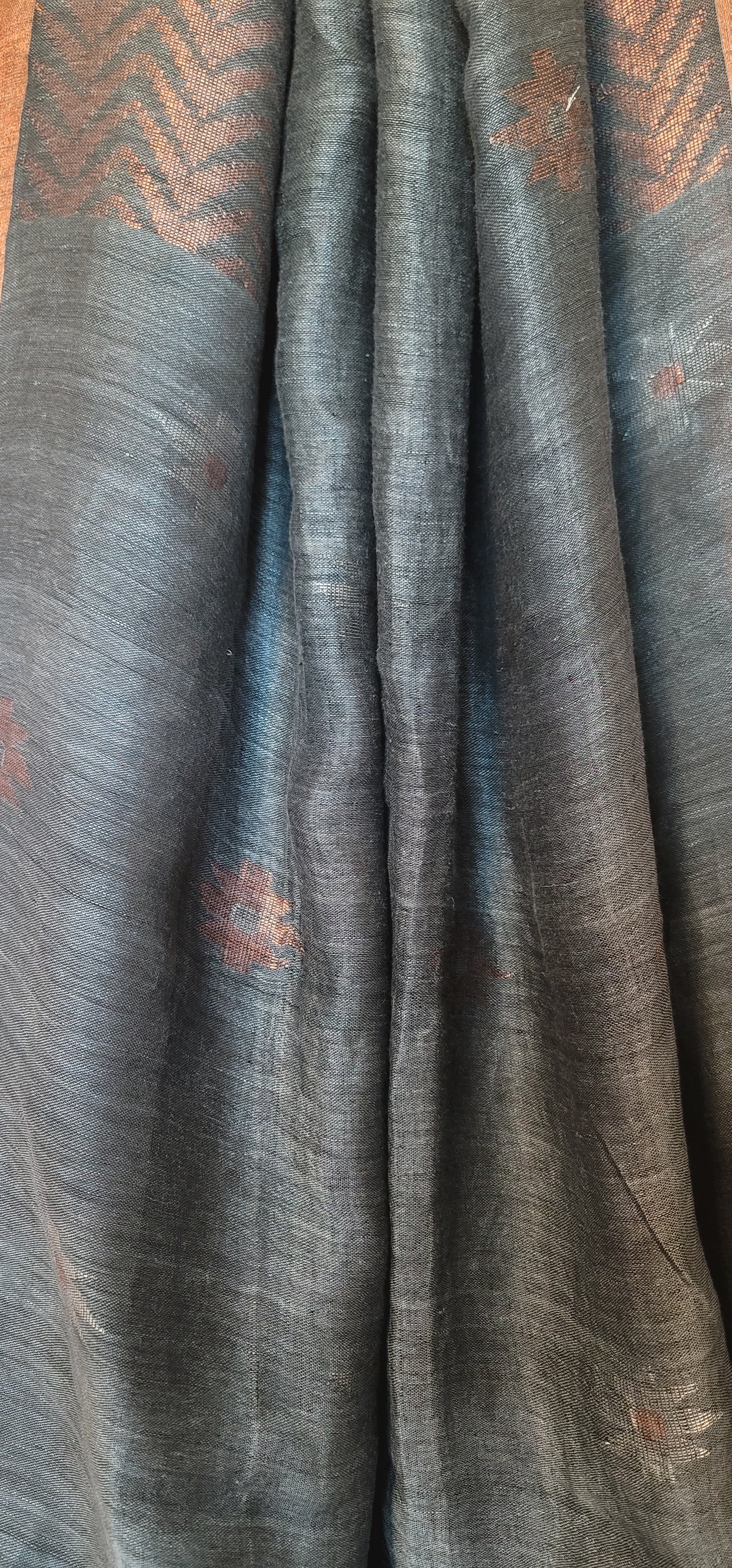 Linen saree with copper border- Stitched blouse