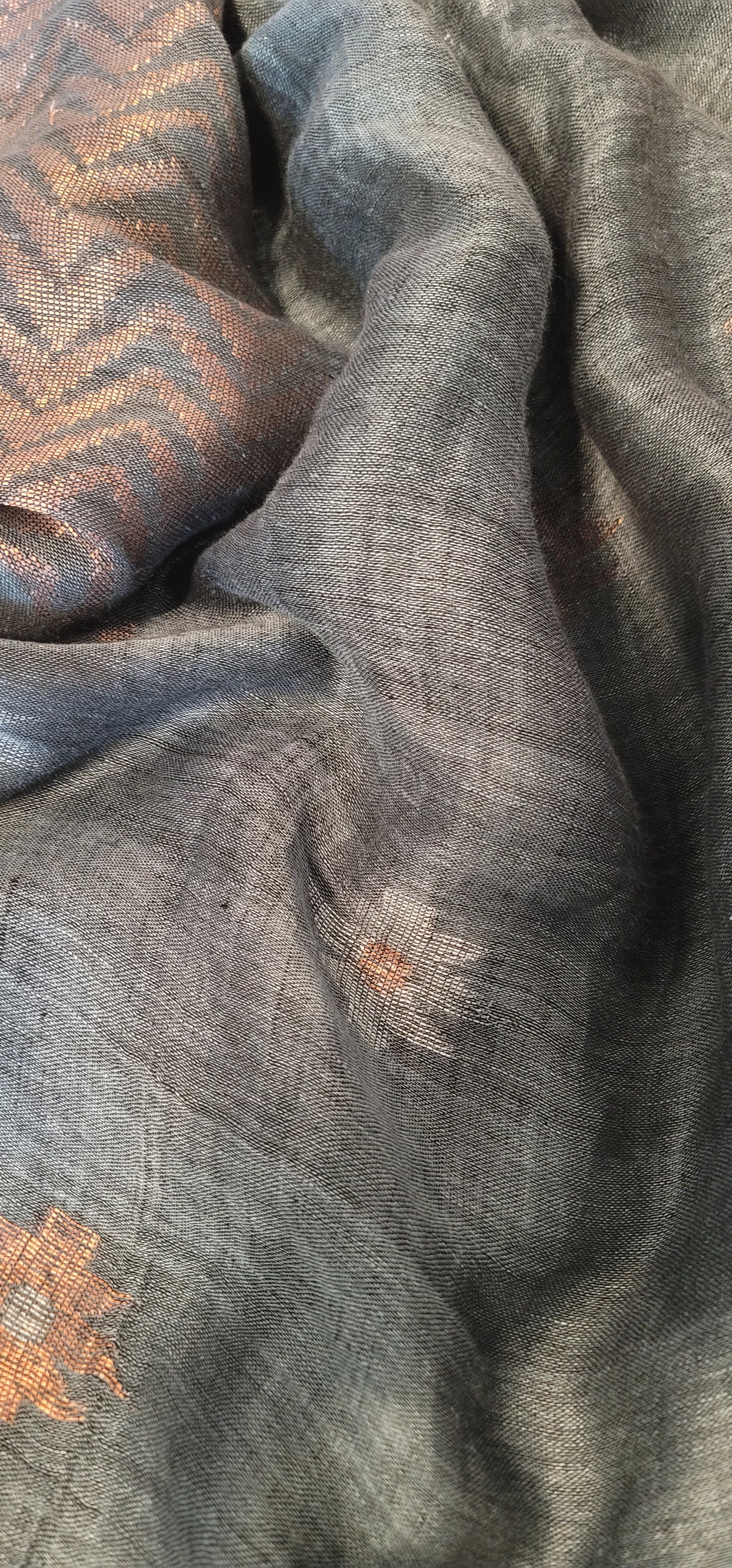 Linen saree with copper border- Stitched blouse