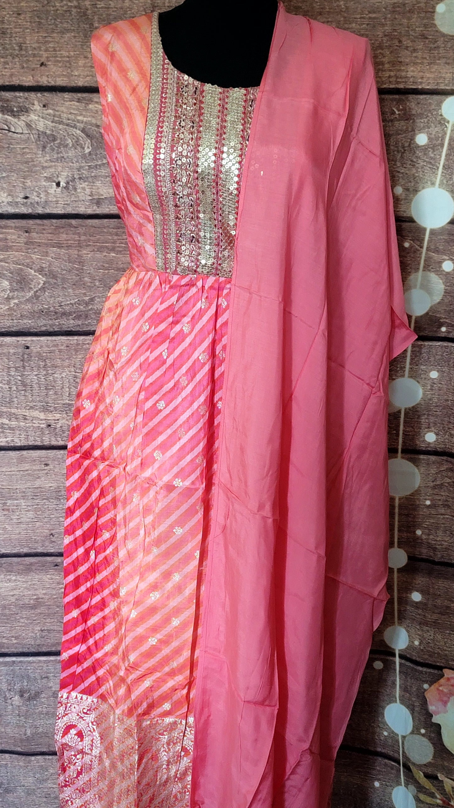 Nyra cut salwar set -pant and dupatta