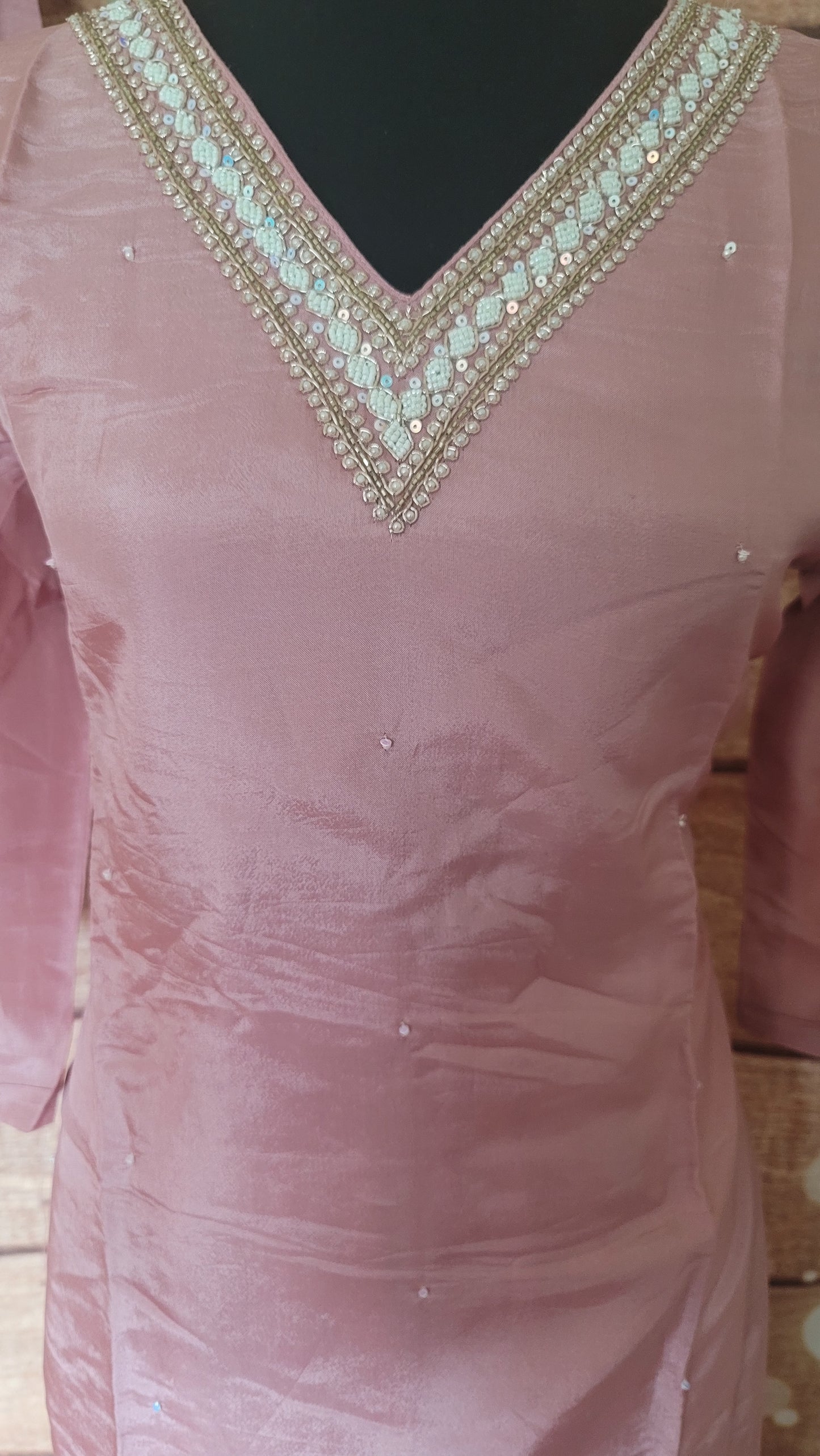 Peach(silk) V neck pattern salwar suit set- pant and dupatta