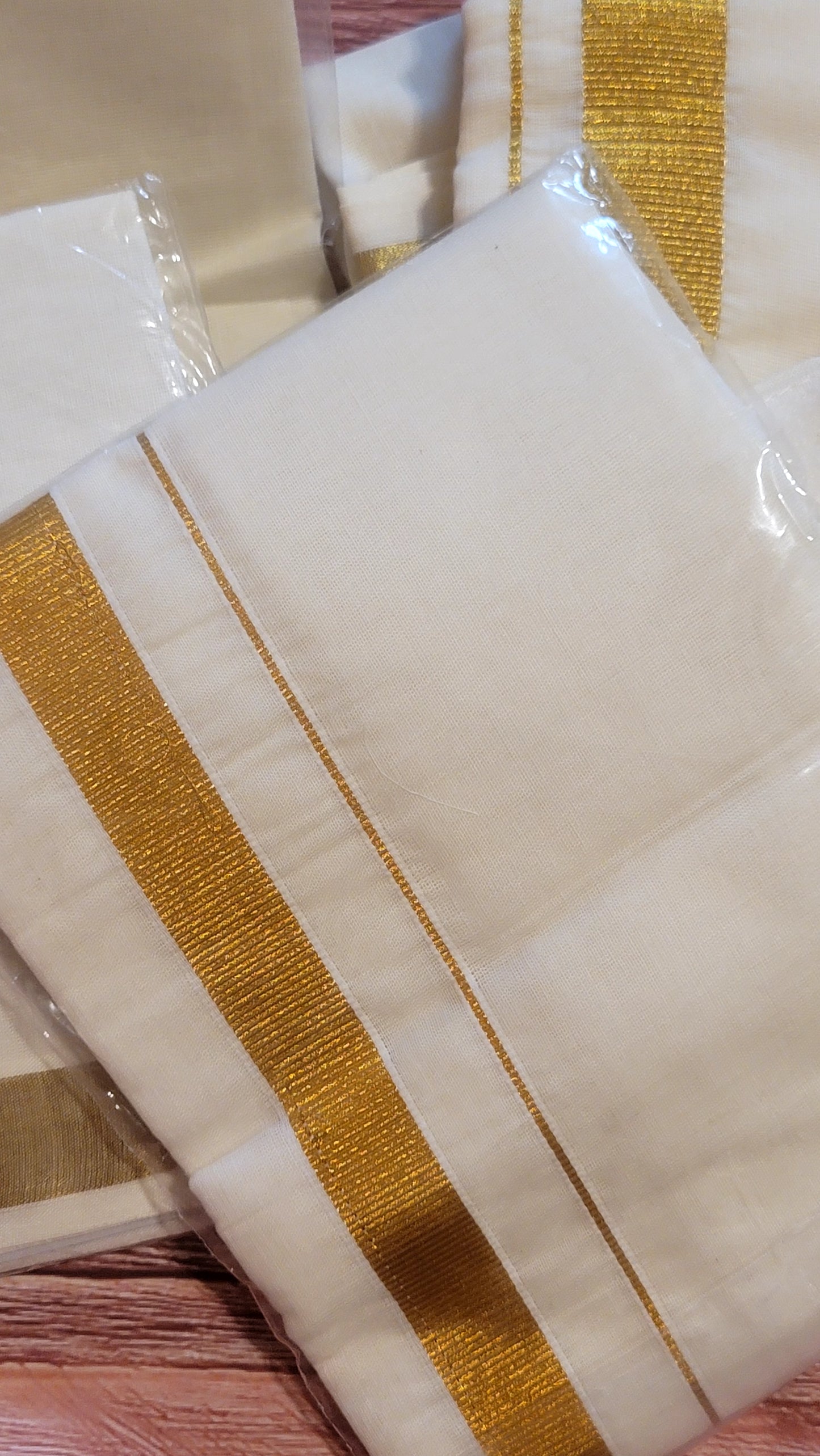 Kids velcro mund/dhoti 4 years old