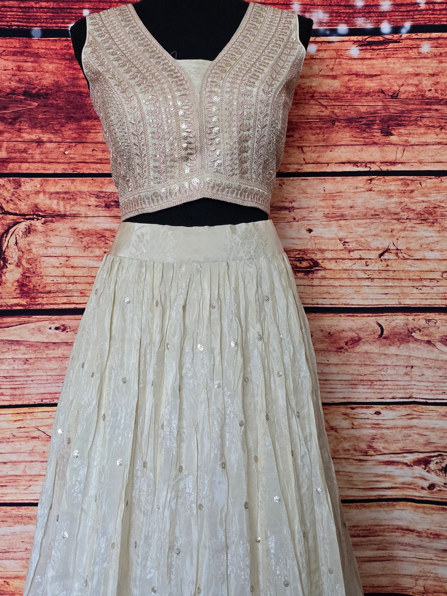 Off white lehenga set with contrast dupatta