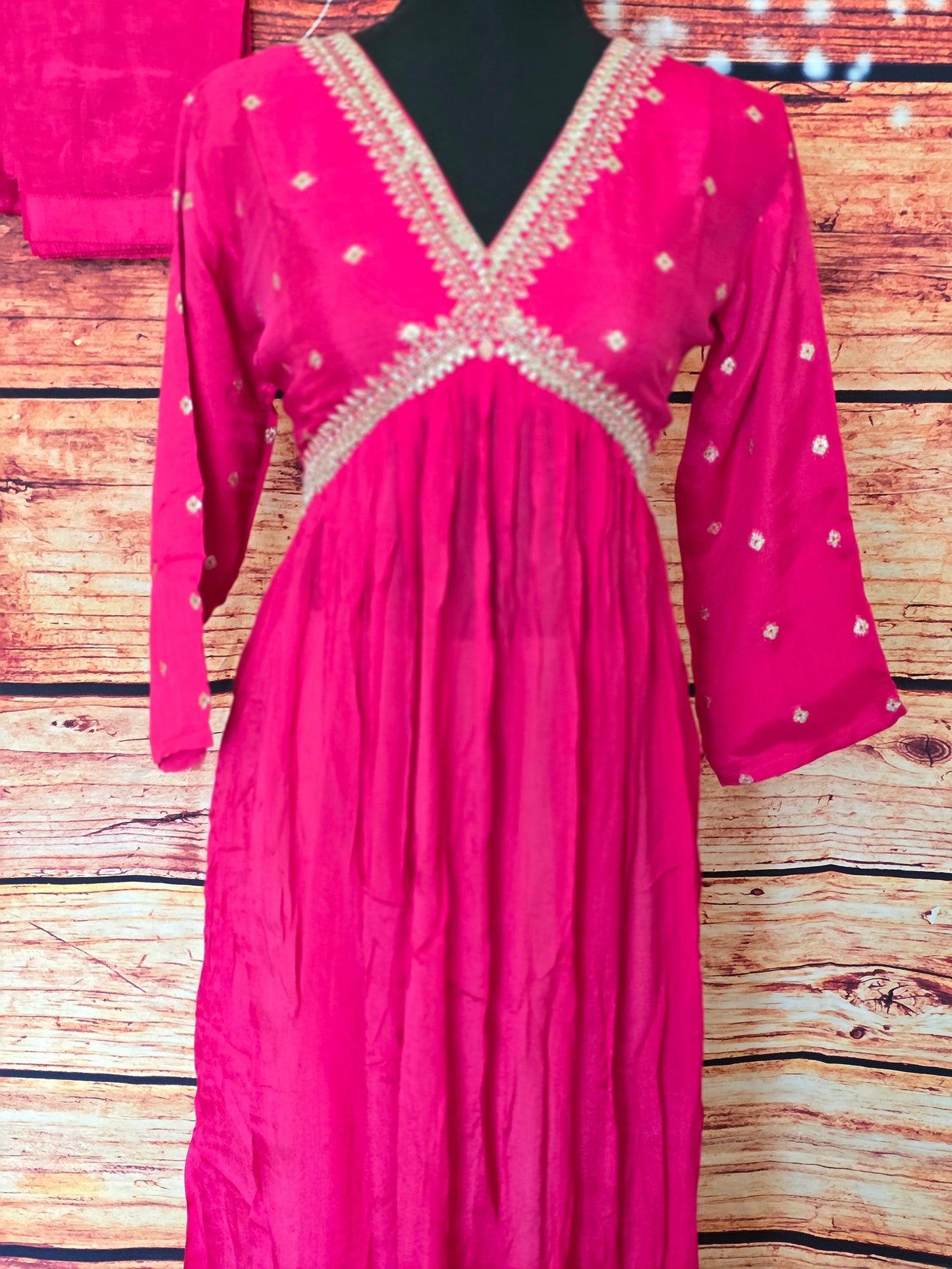 Salwar suit set- pant/dupatta