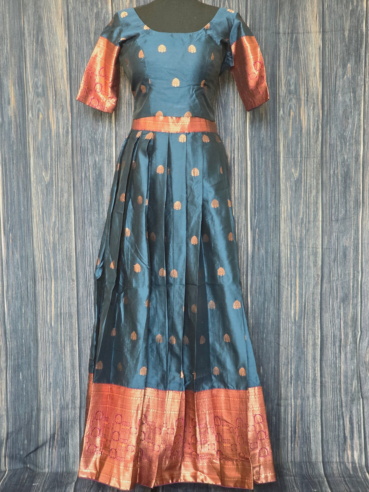 Dhavani ( silk) set Blue/ purple