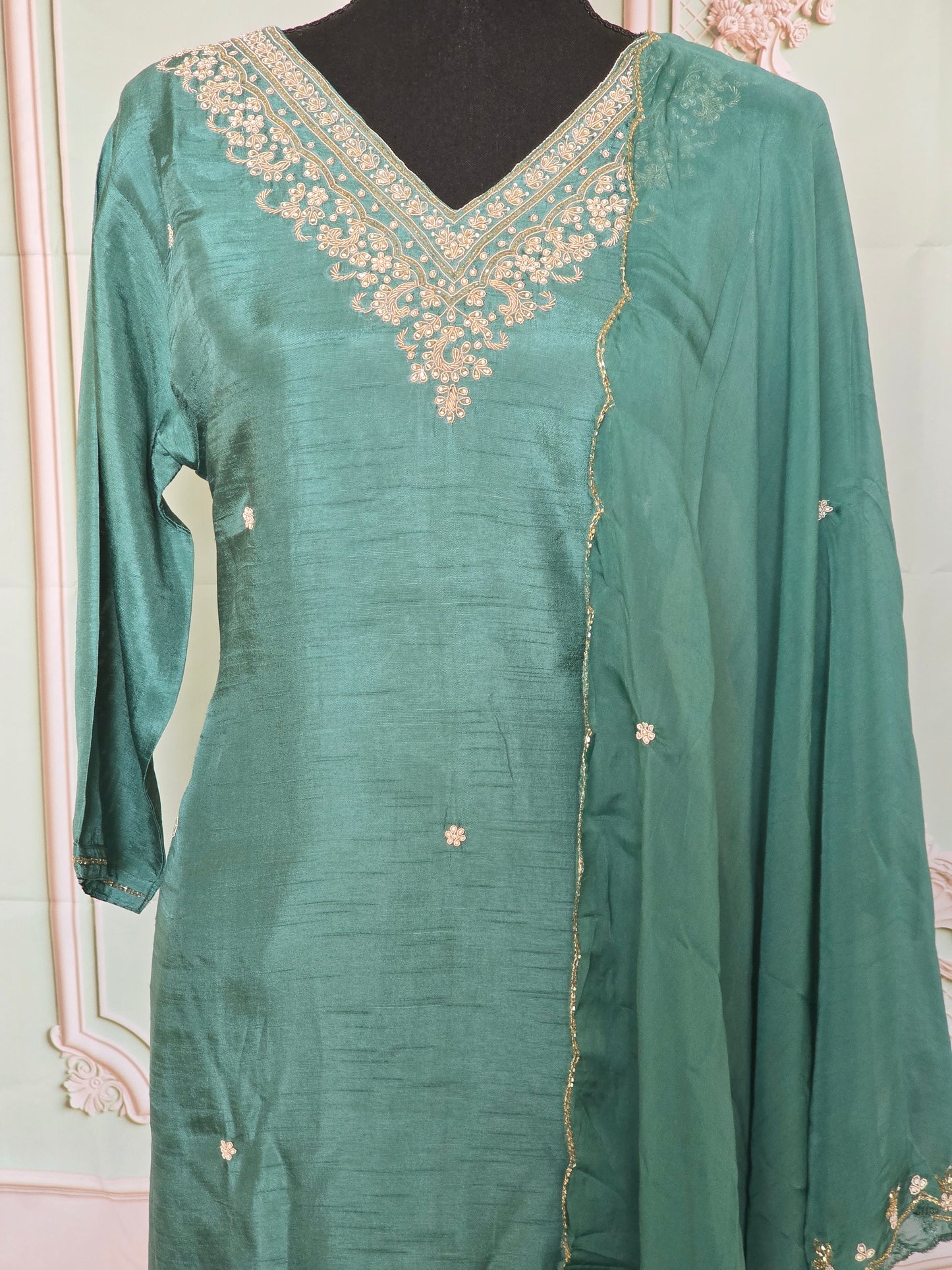 3 pc salwar suit set- pant/ dupatta