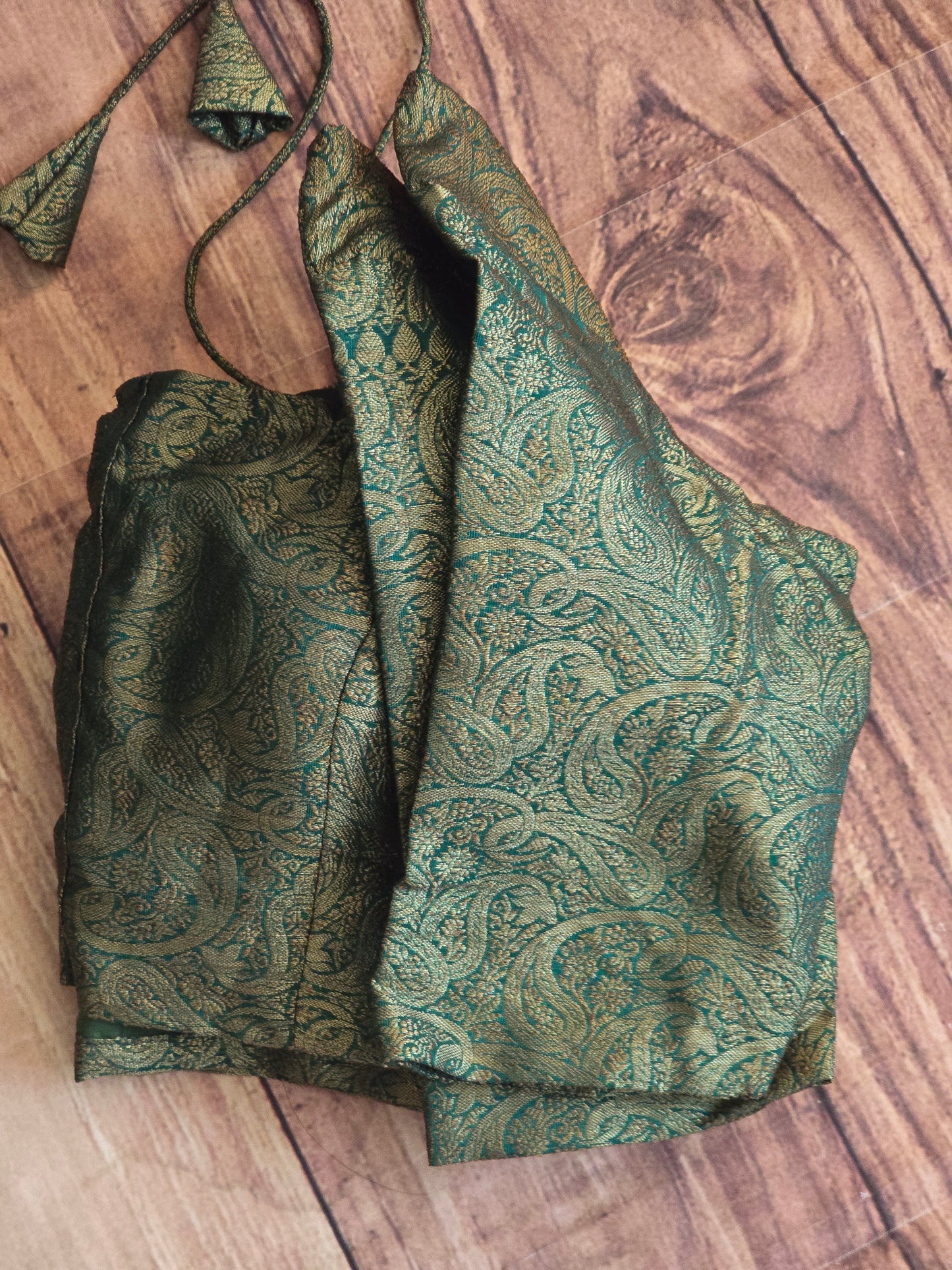 Semi Banarasi dupion saree with stitched blouse