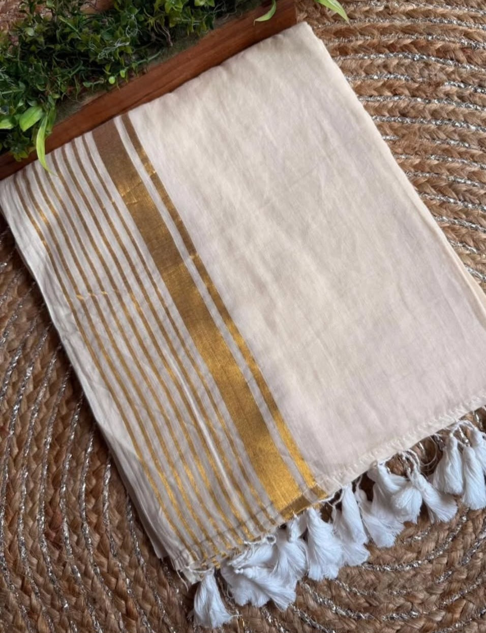 Mul cotton onam saree with stripes border