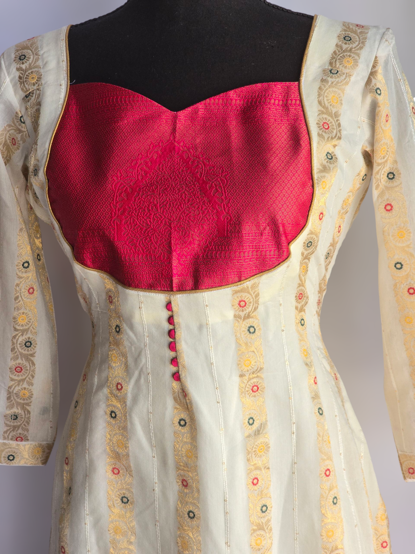 Onam kurti model 5 ( A line)