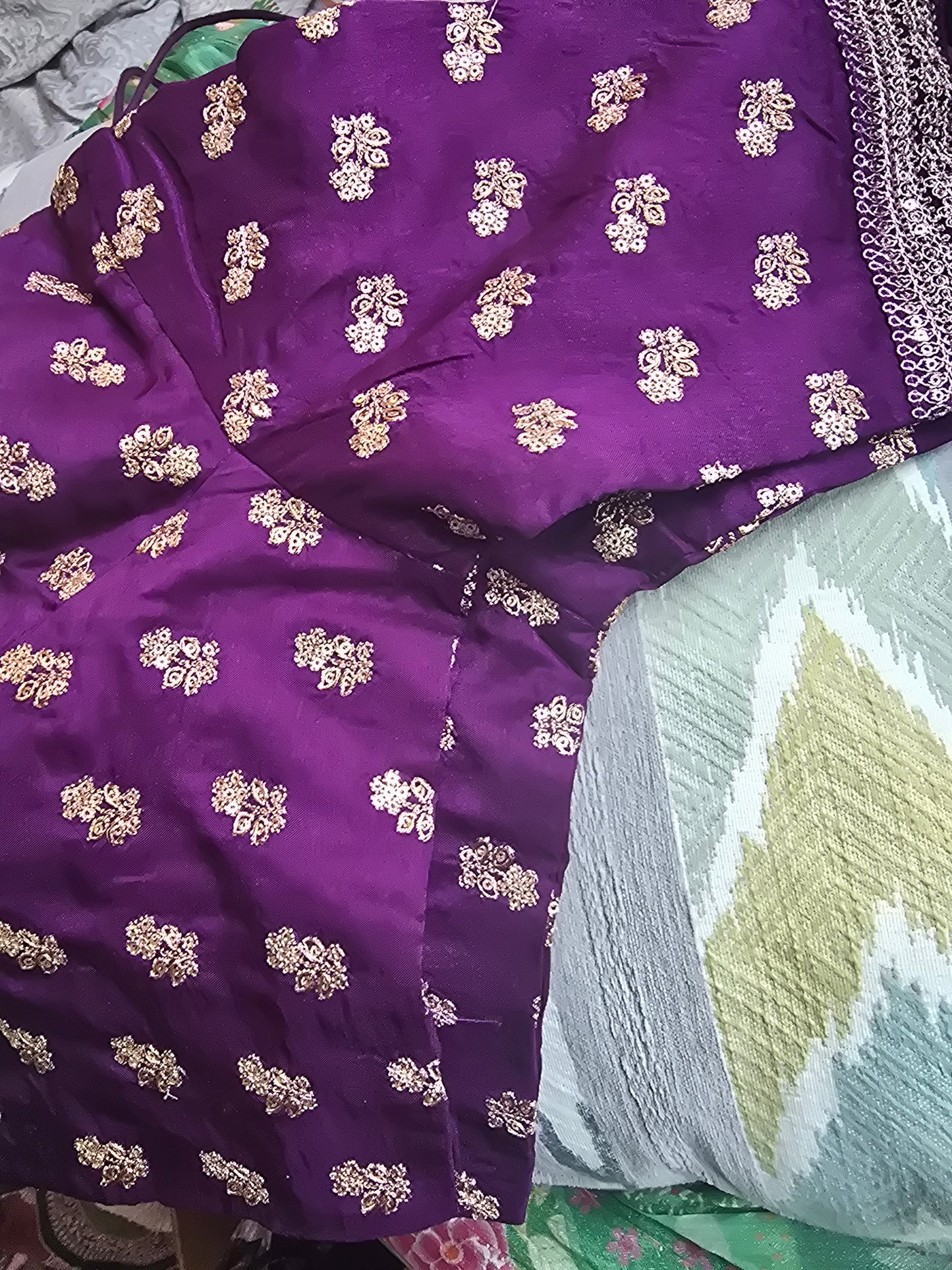 Soft tissue designer saree with designer stitched blouse