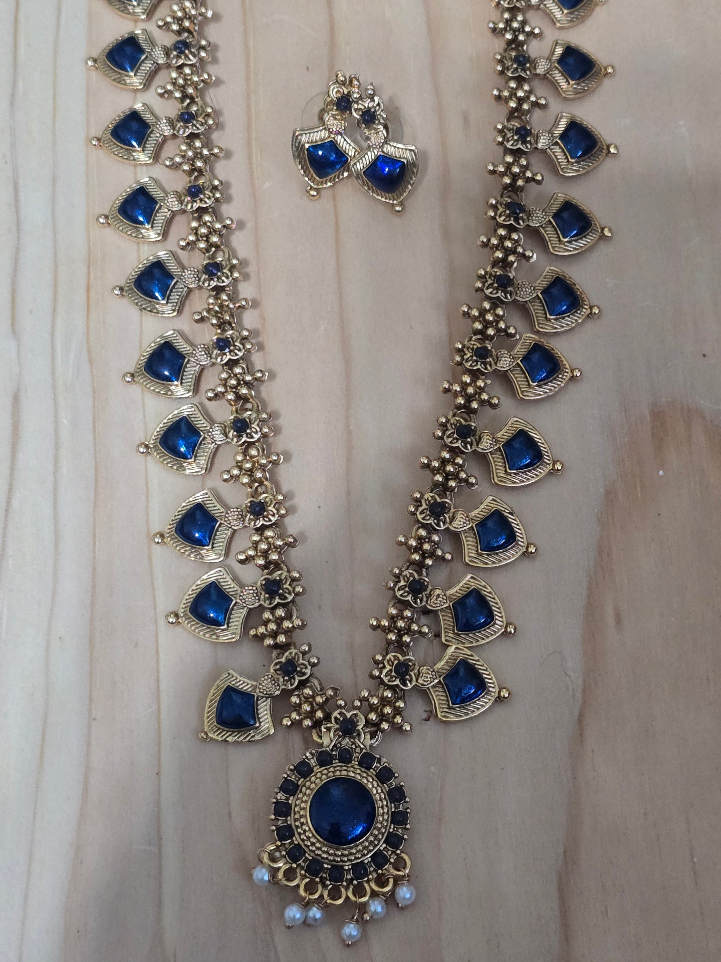 Palakka haaram with earrings- blue