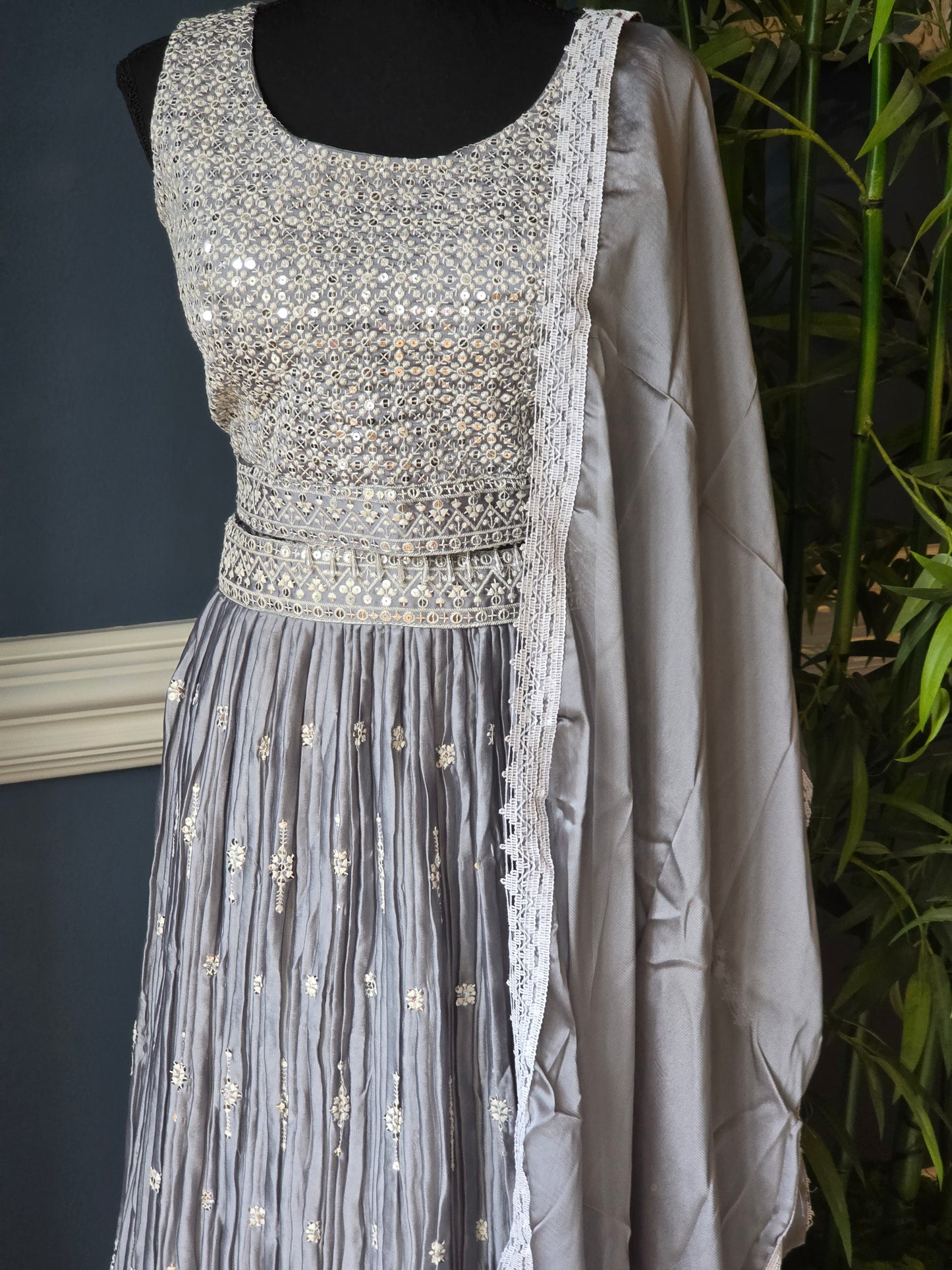 Bright grey 3 pc party wear set