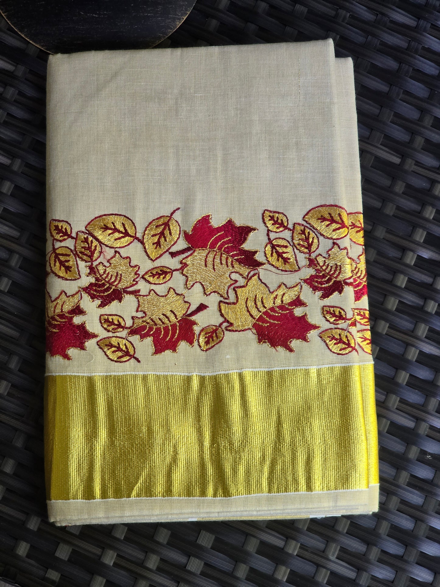 Tissue set saree with maroon gold design