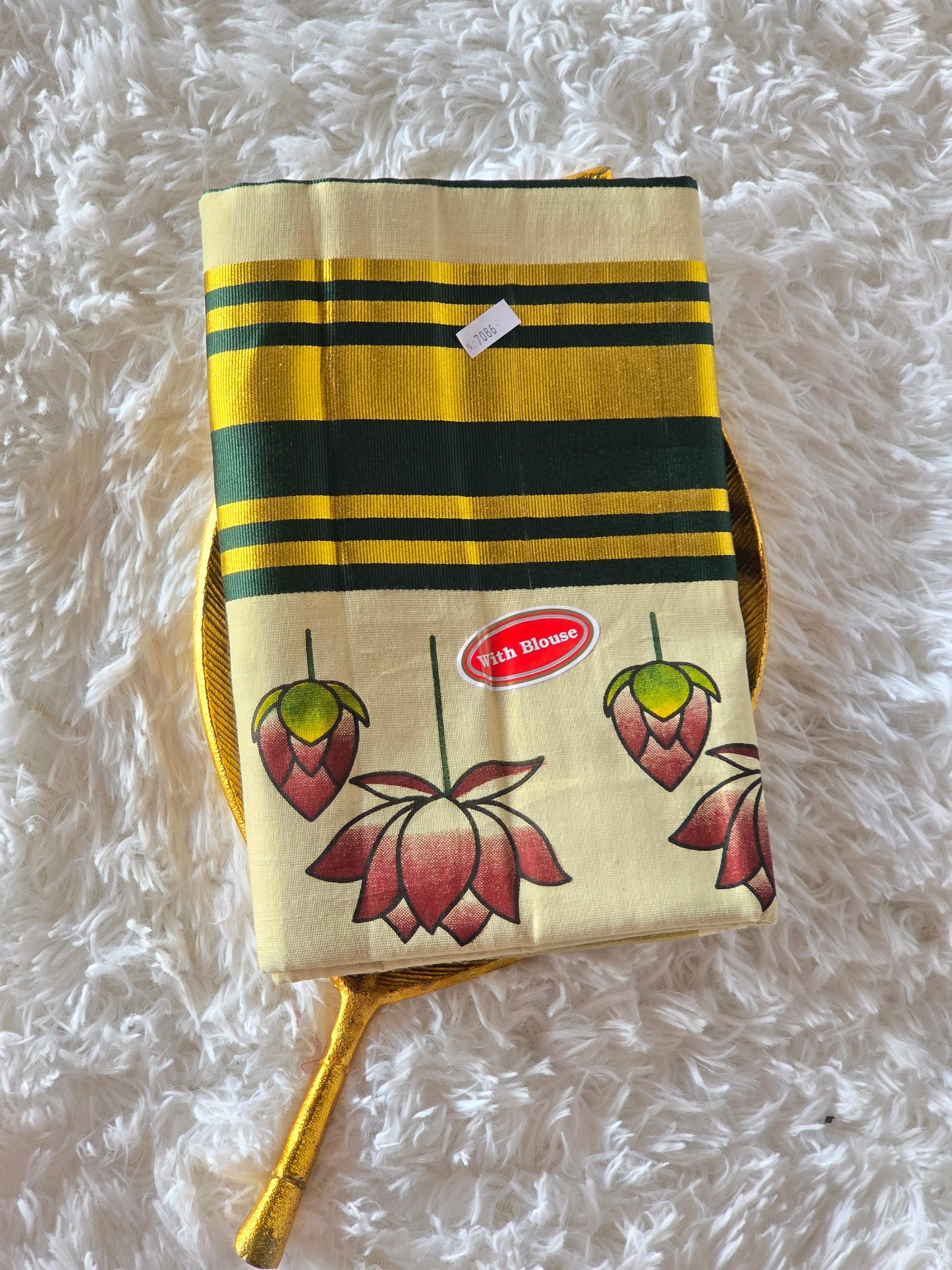 Tissue set saree with lotus design