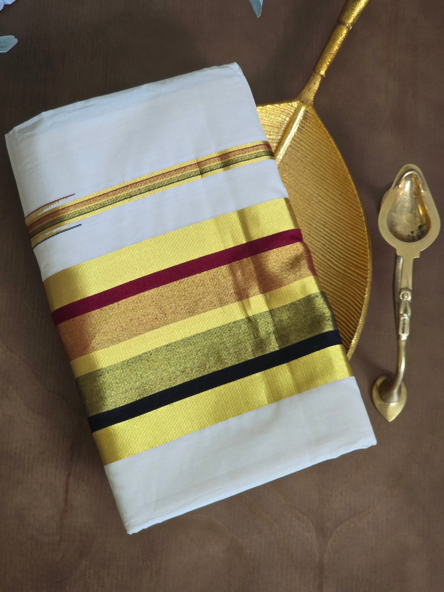 Handloom cotton set saree with multi color kasav- Stitched blouse available