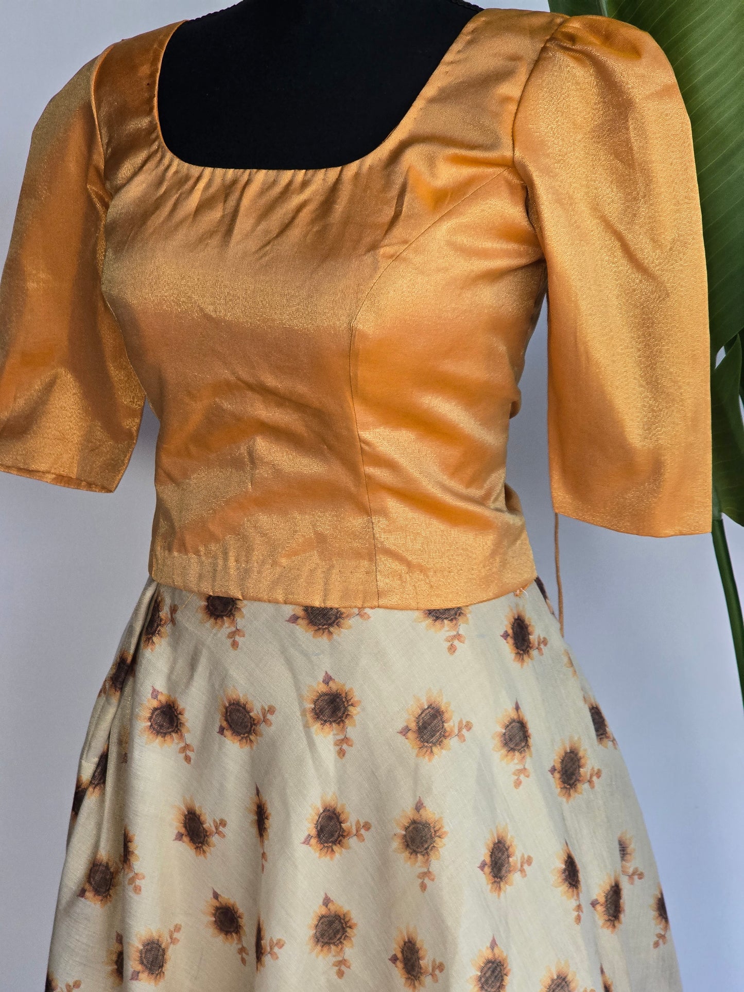 Onam. Skirt and top (12-16 age)