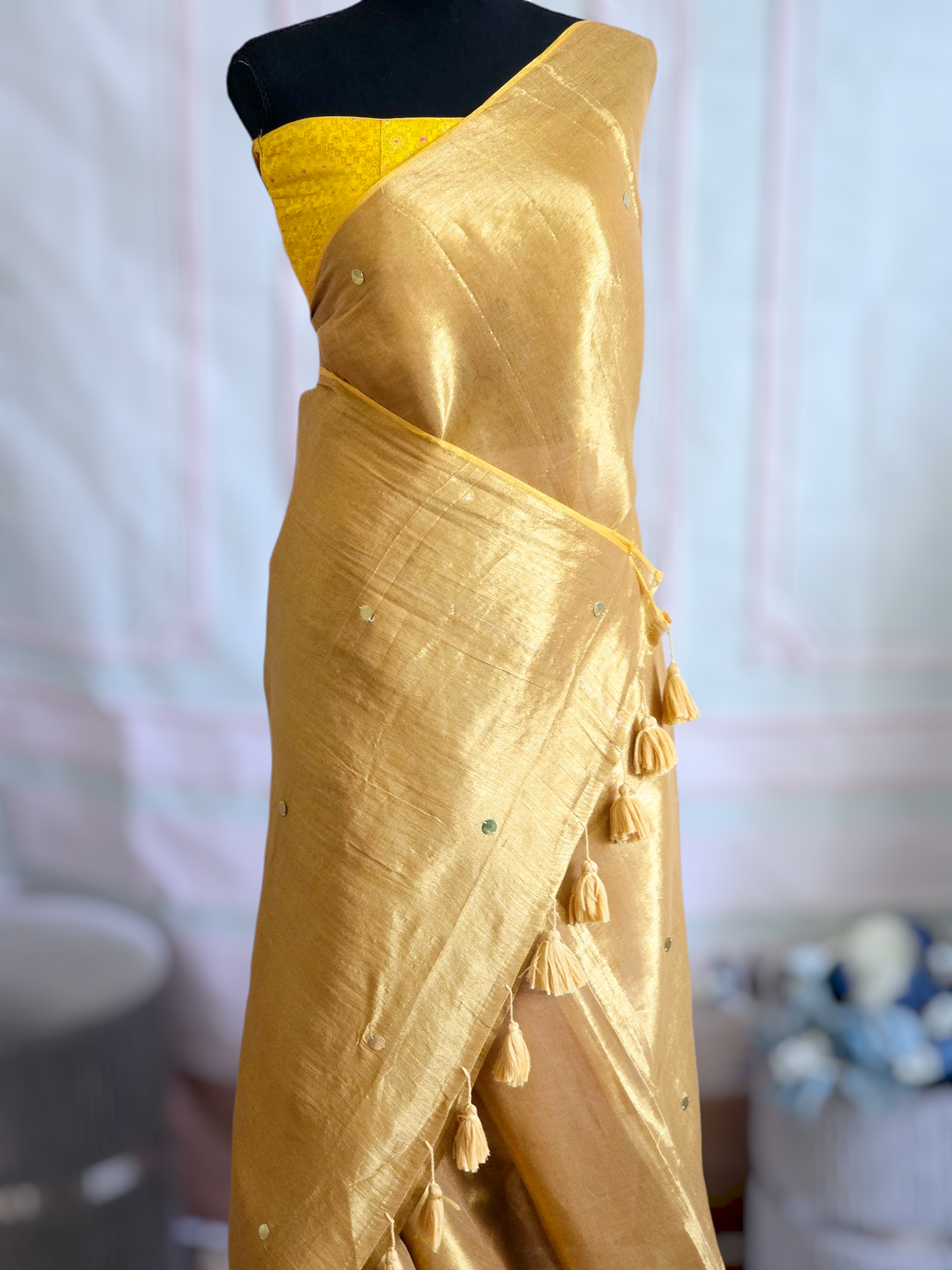 Semi tissue saree with no BP