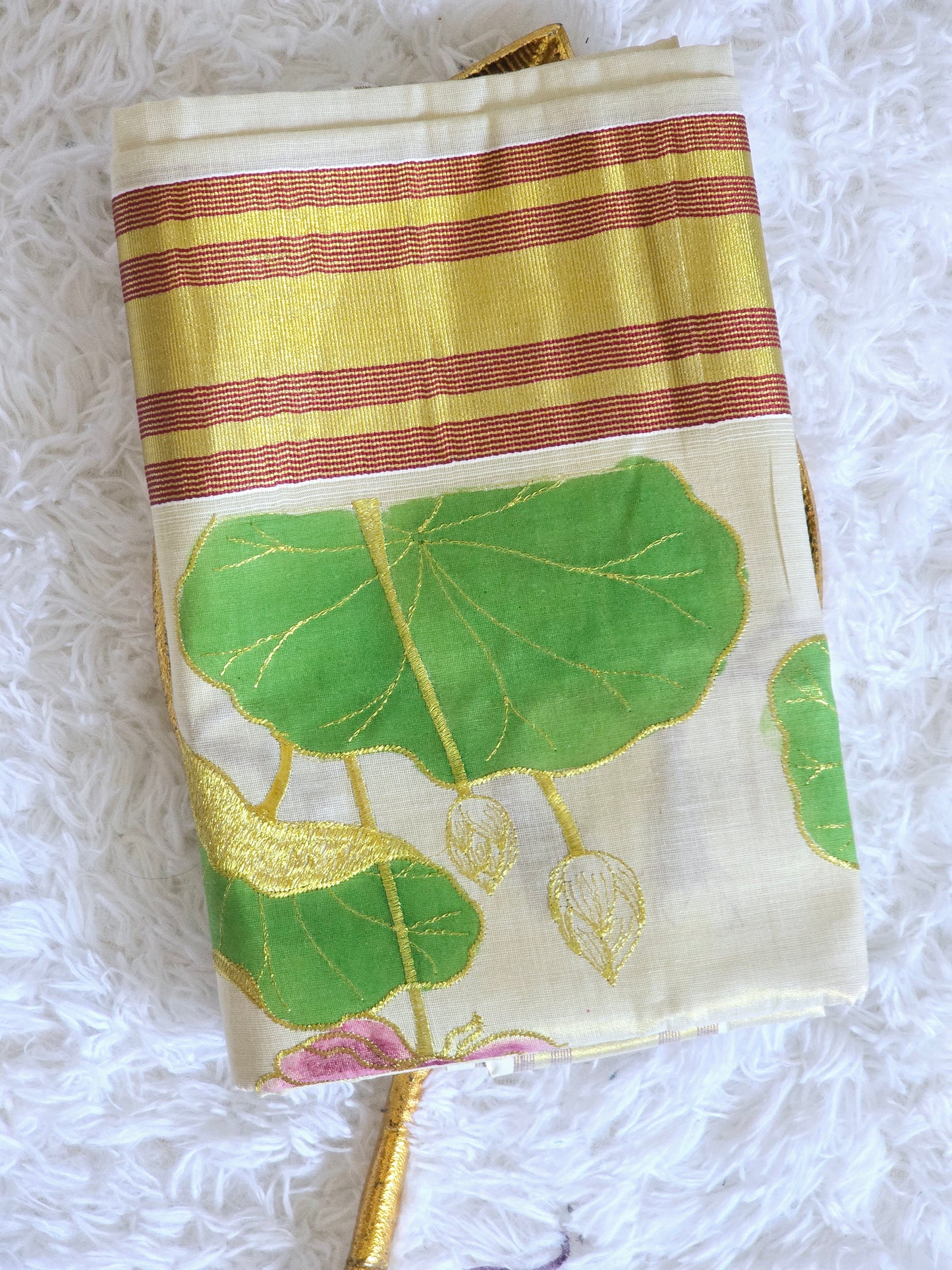 Tissue set saree with floral design
