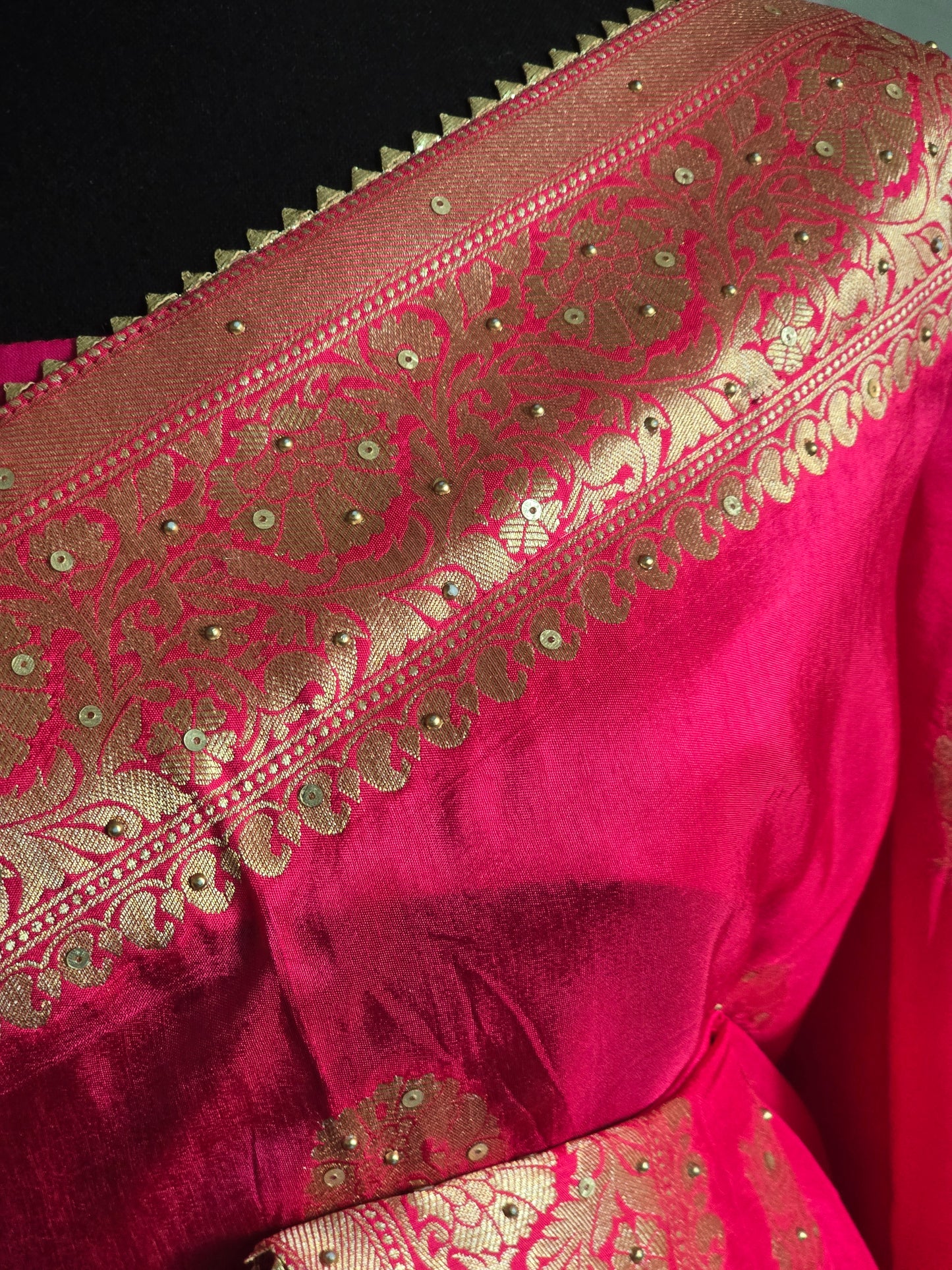 Munga banarasi georgette saree with BP
