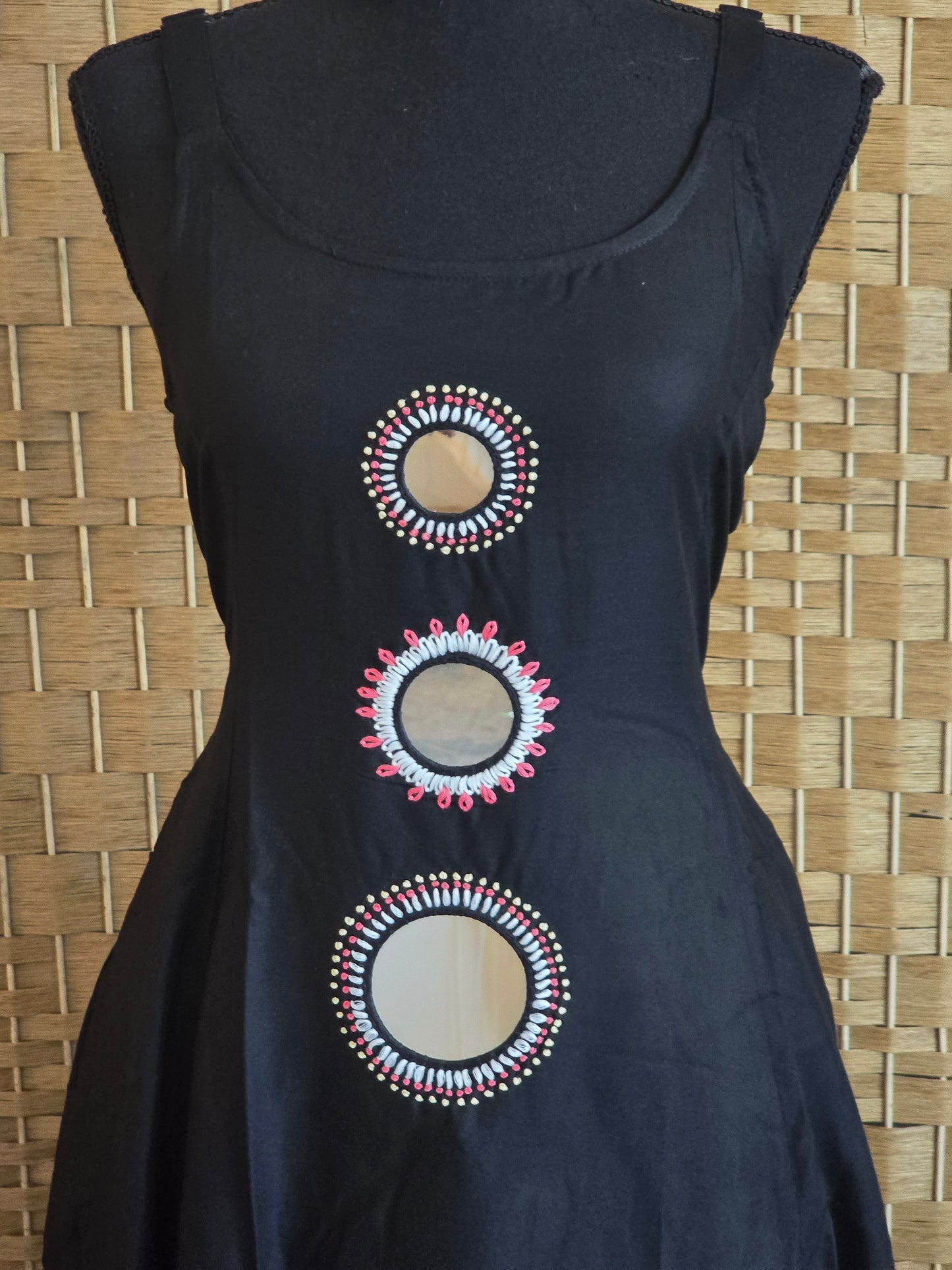 Cotton kurti (sleevless) set with mirror work