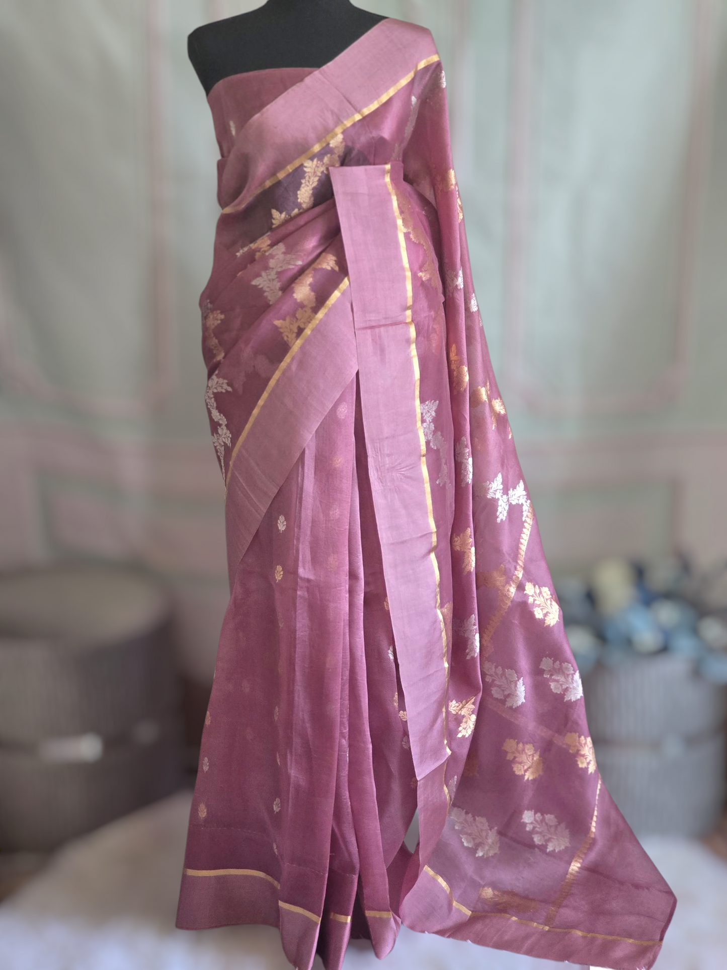 Pure kora organza silk saree with kadua border and design- mauve shade- Stitched blouse available