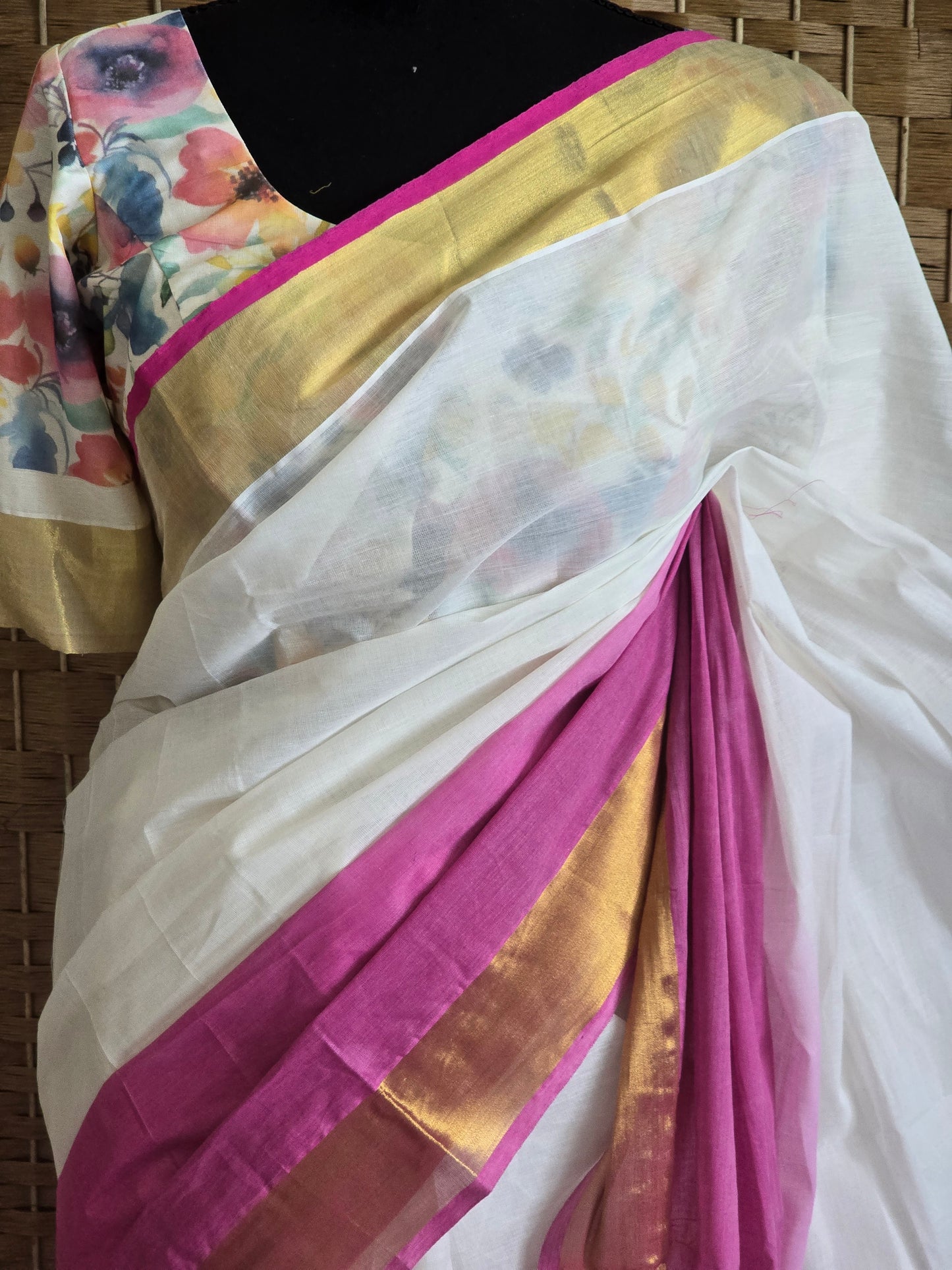 Premium cotton kerala saree duel tone- stitched printed blouse
