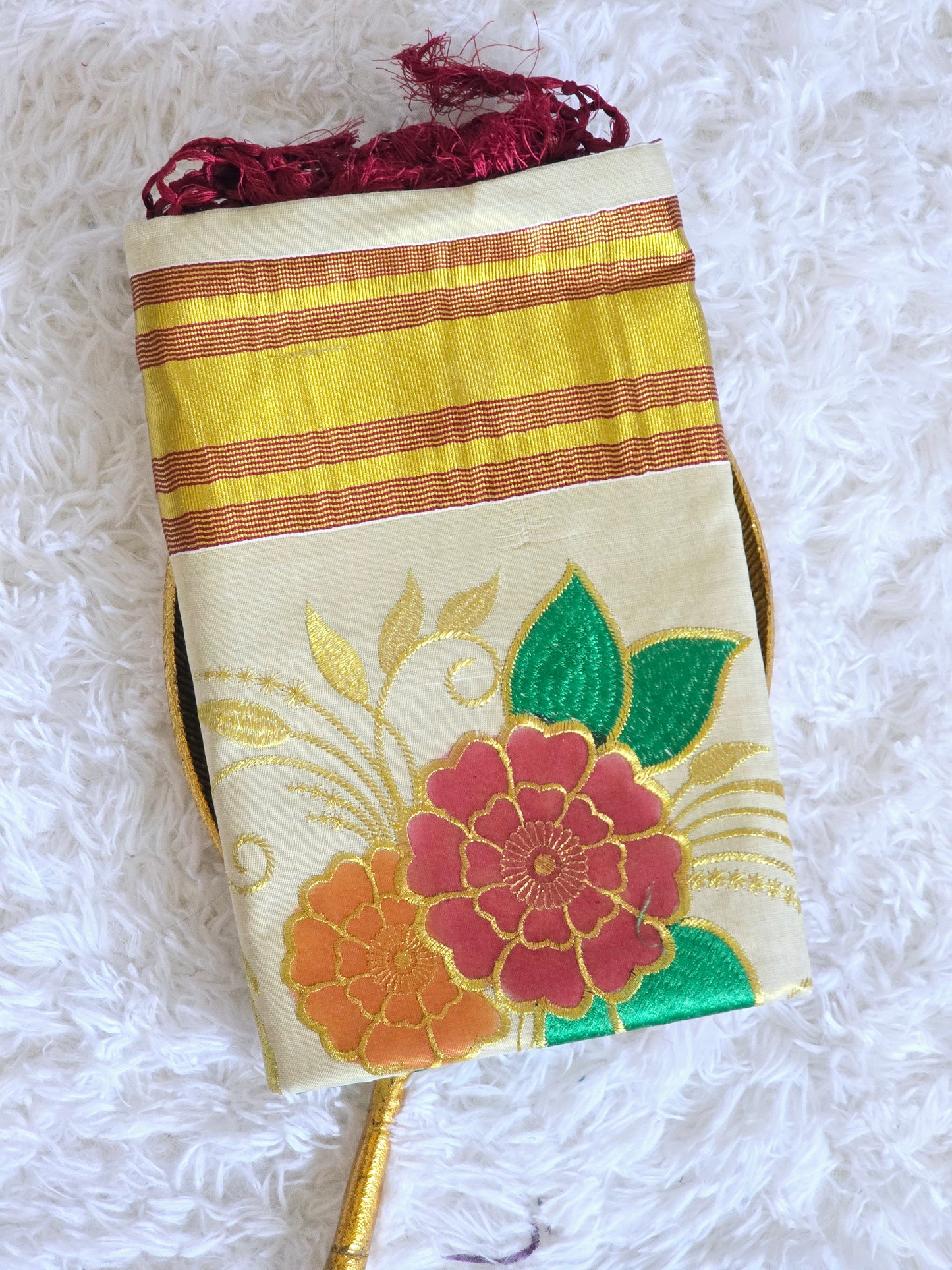 Tissue set saree with floral design