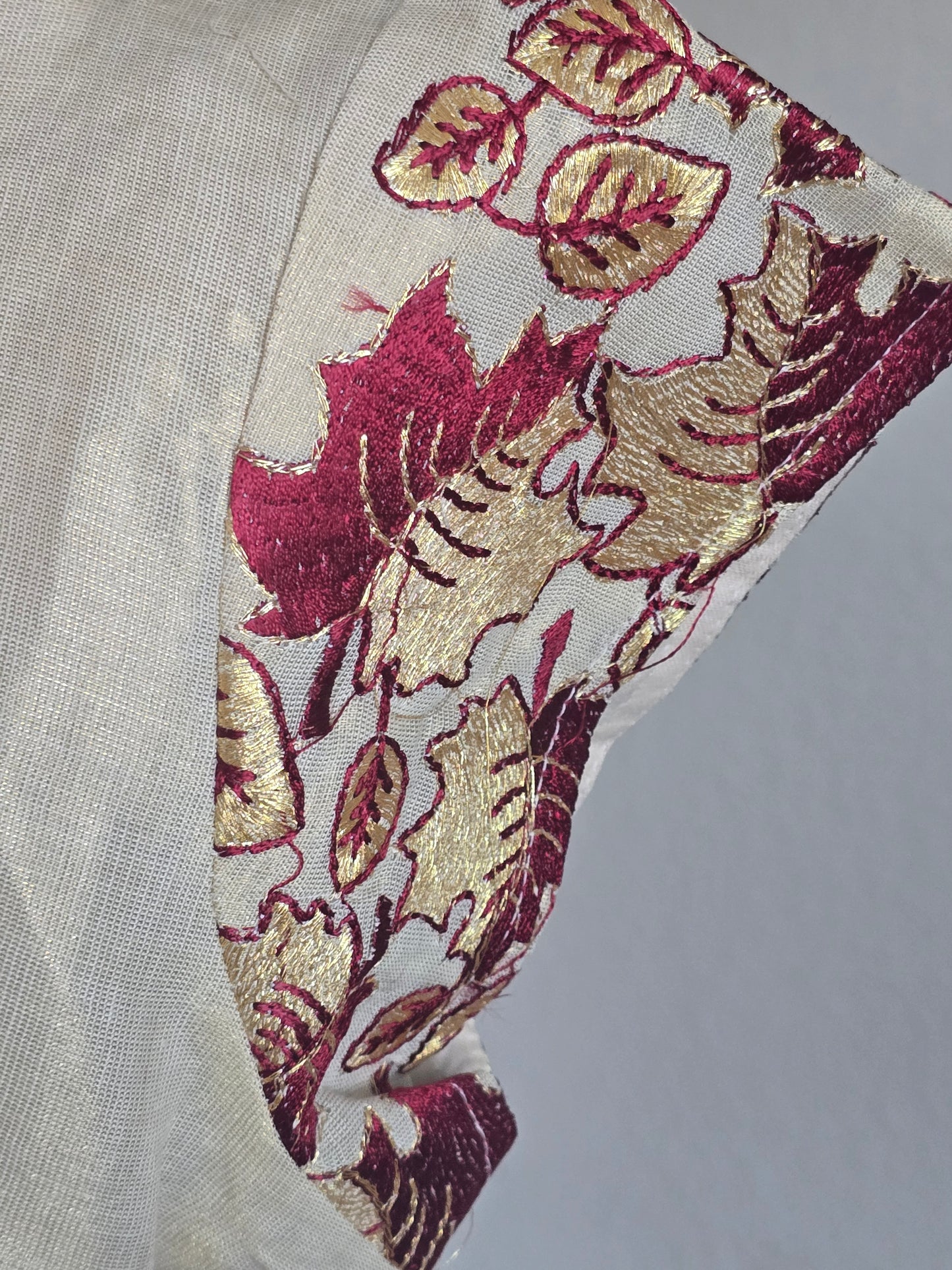 Tissue skirt and top with applique design( S-M)