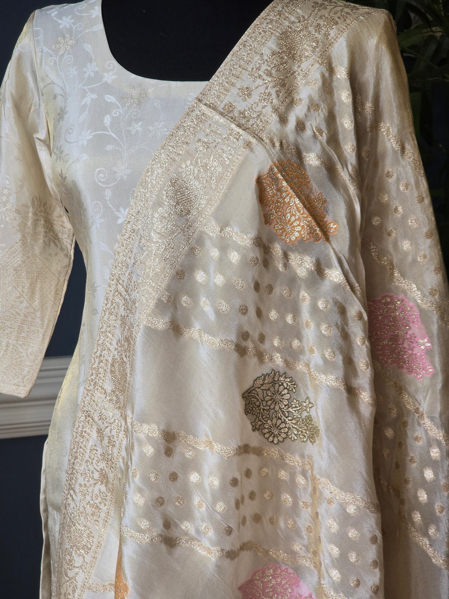 Onam kurti with banarasi dupatta