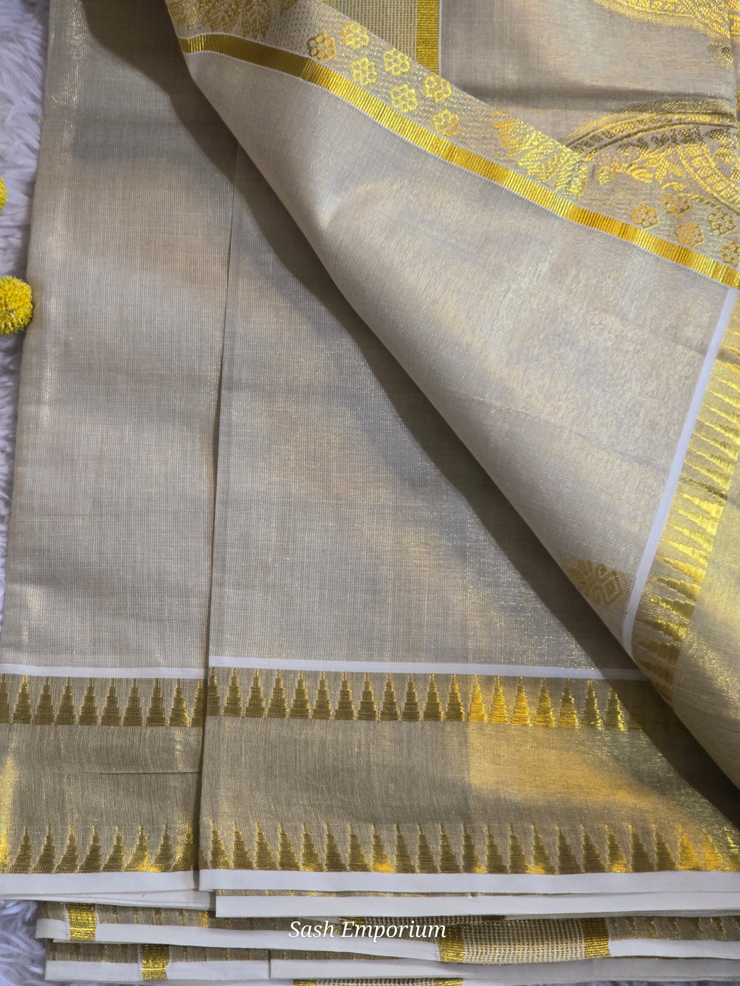 Premium cotton tissue saree with temple border weaving