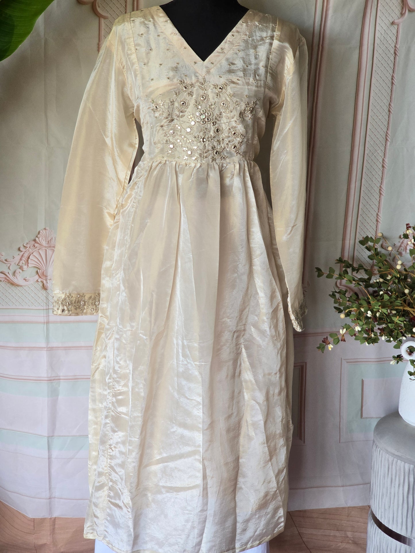 Off white 3 pc salwar suit set