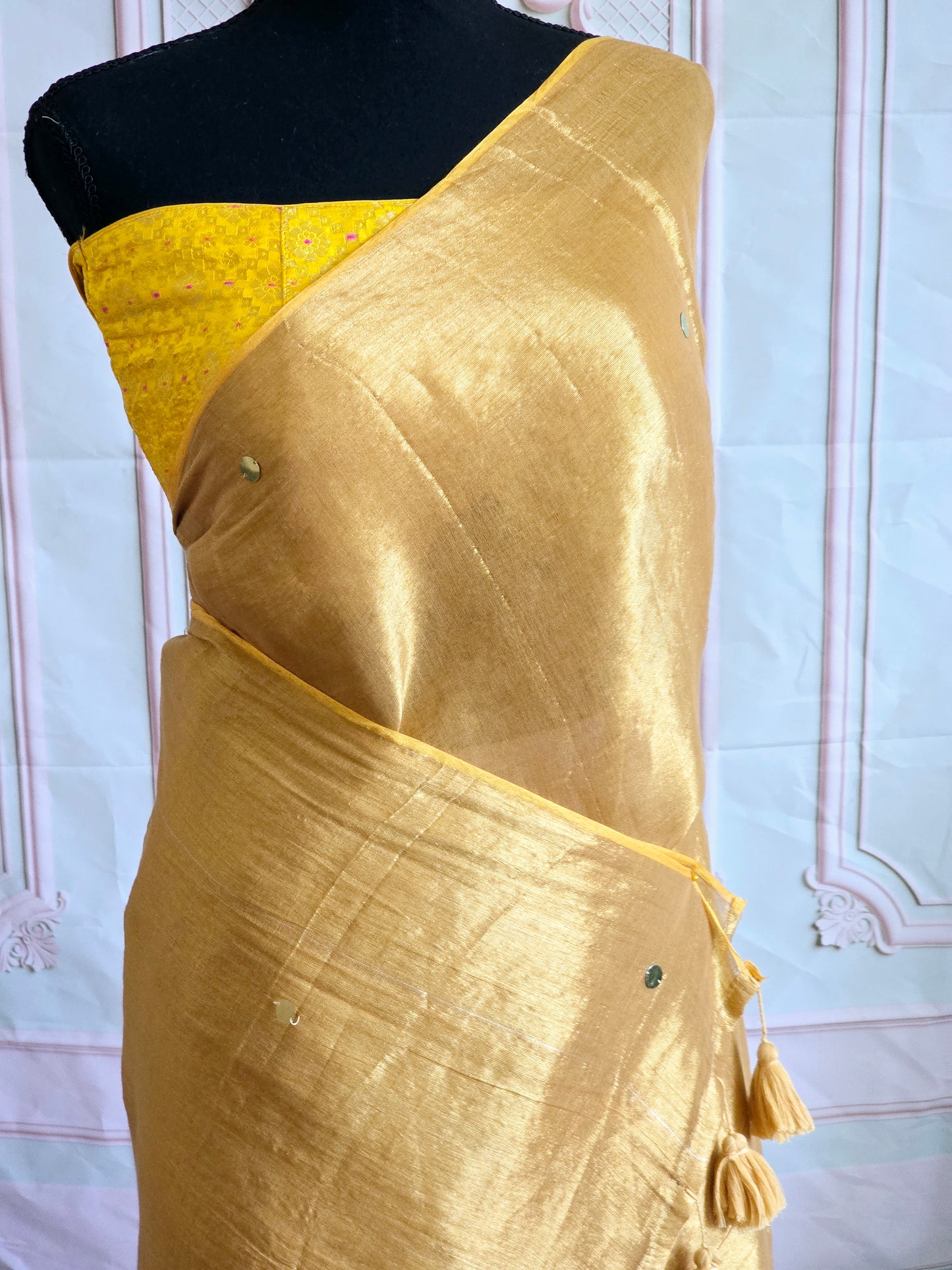 Semi tissue saree with no BP