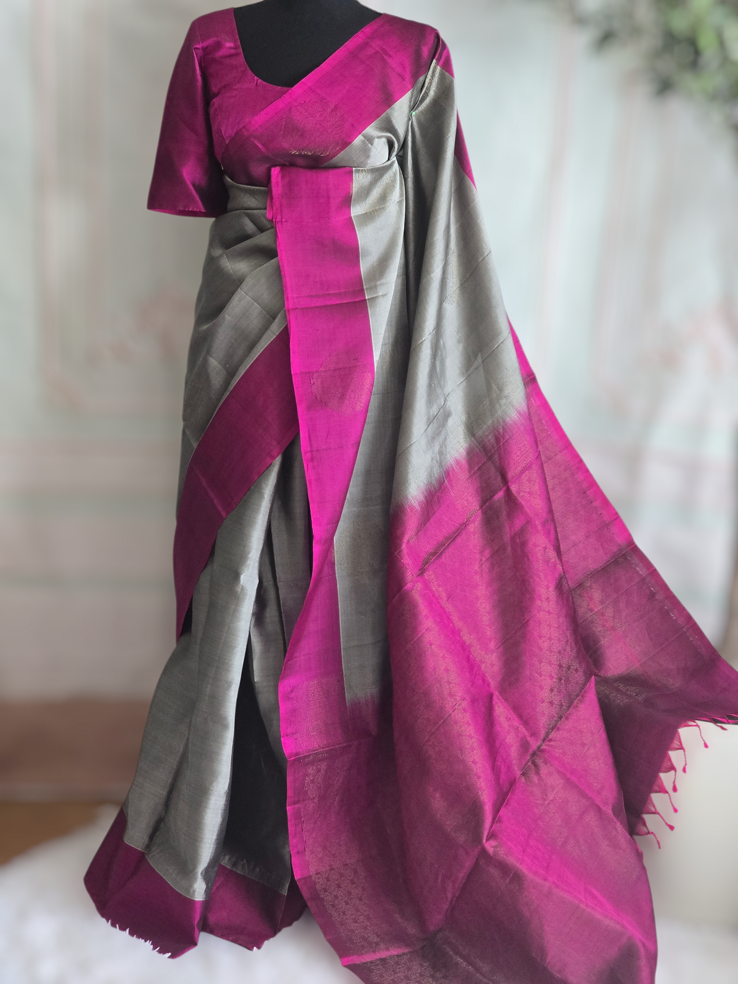 Kancheepuram soft silk with bright grey and Darkm combo- Stitched blouse