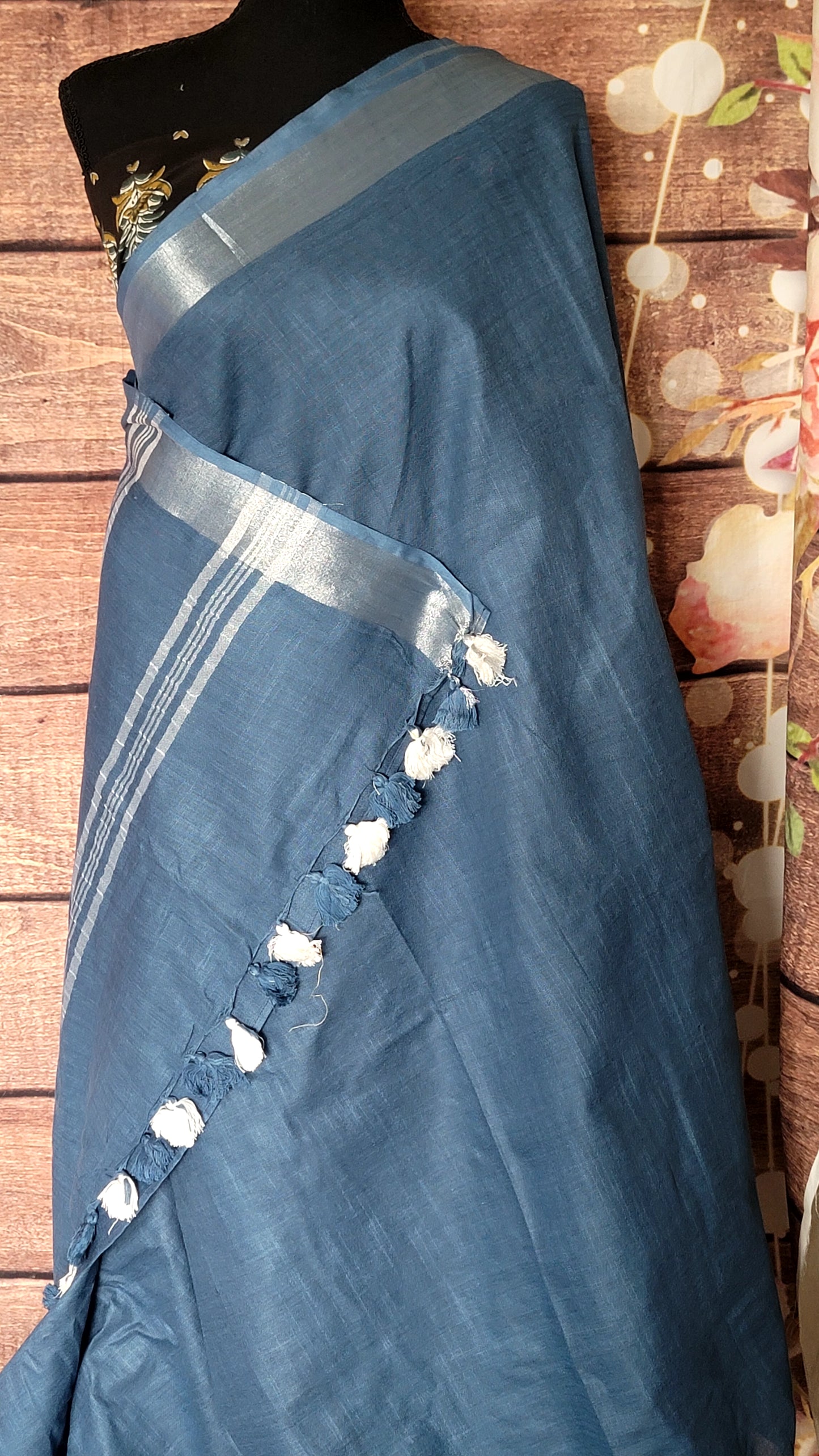 Cotton linen saree with contrast stitched blouse