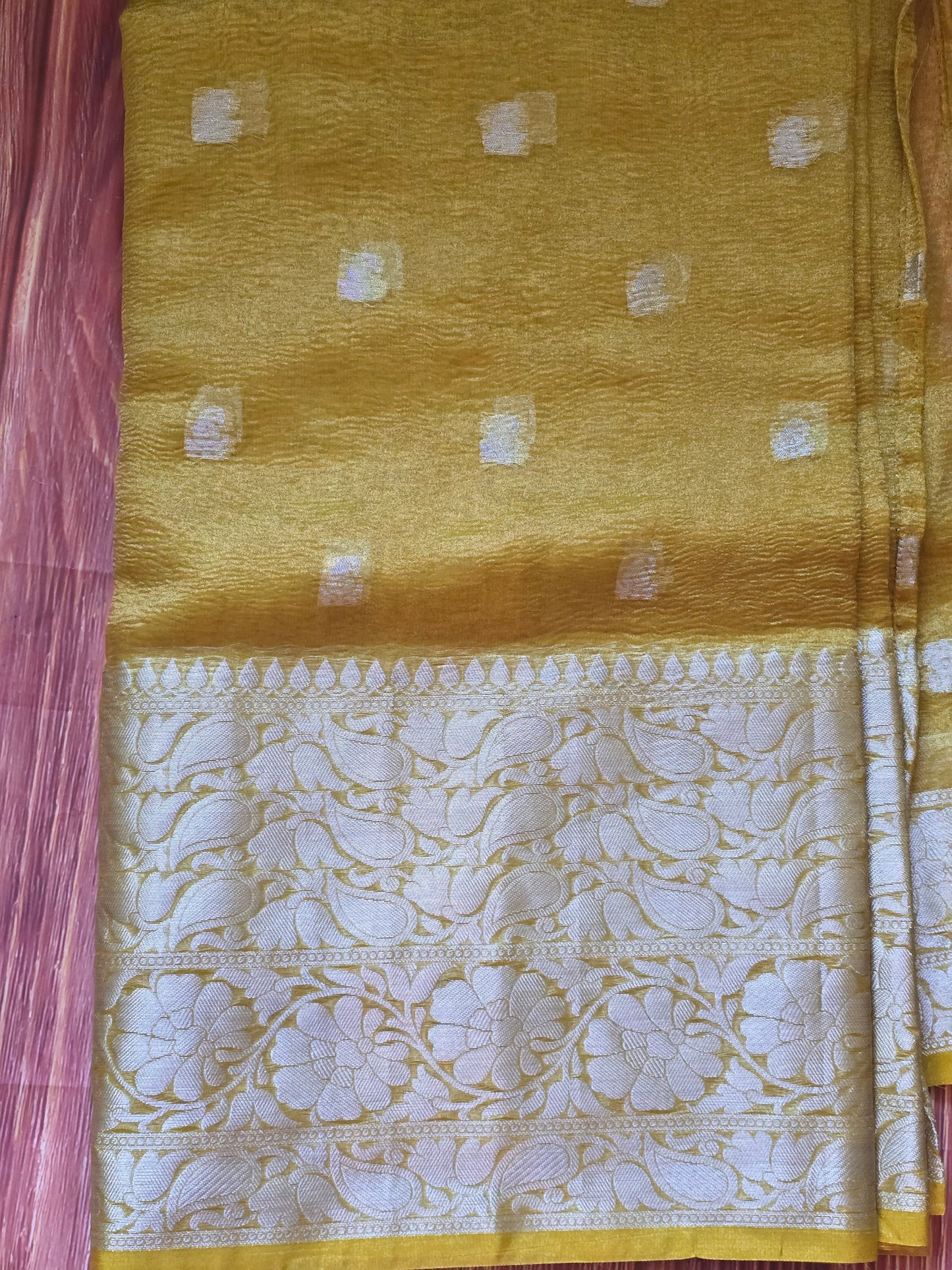 Crushed tissue saree with stitched blouse