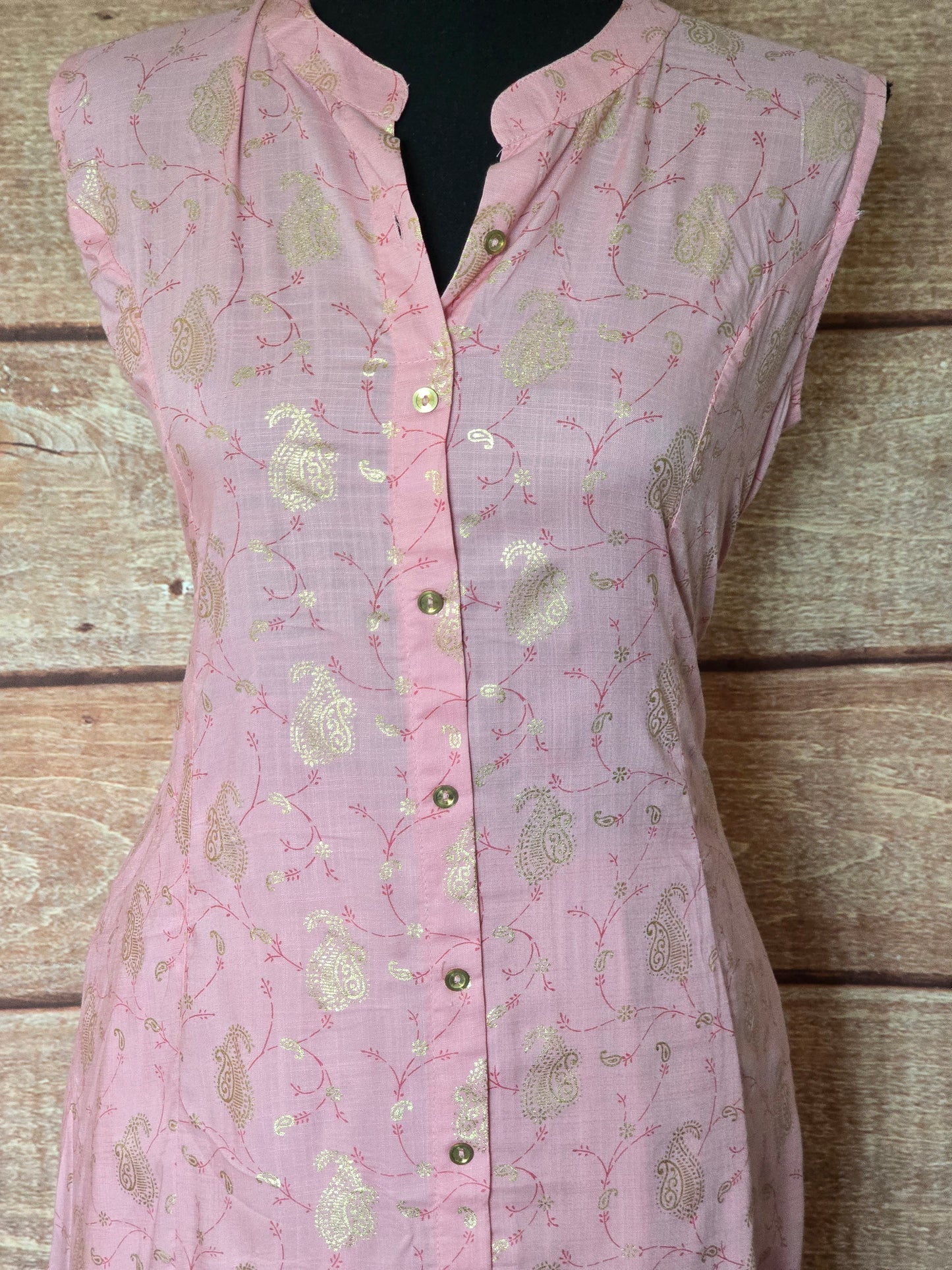 Baby pink sleevless frock style kurti