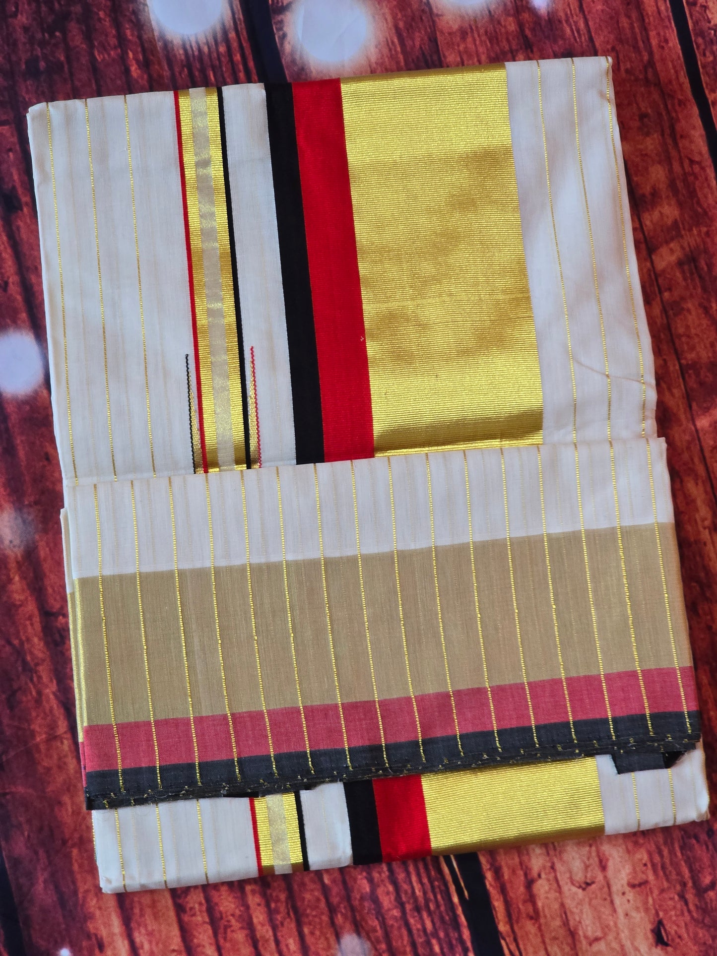 Pure handloom set saree with red/ black gold kasav