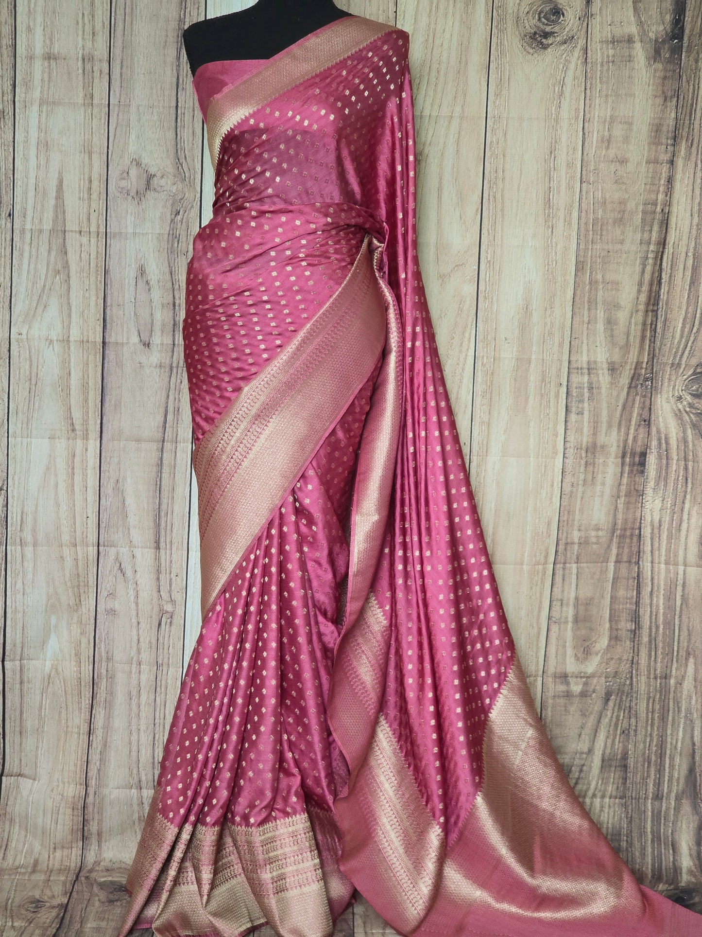 Semi georgette banarasi saree( onion pink)with stitched blouse