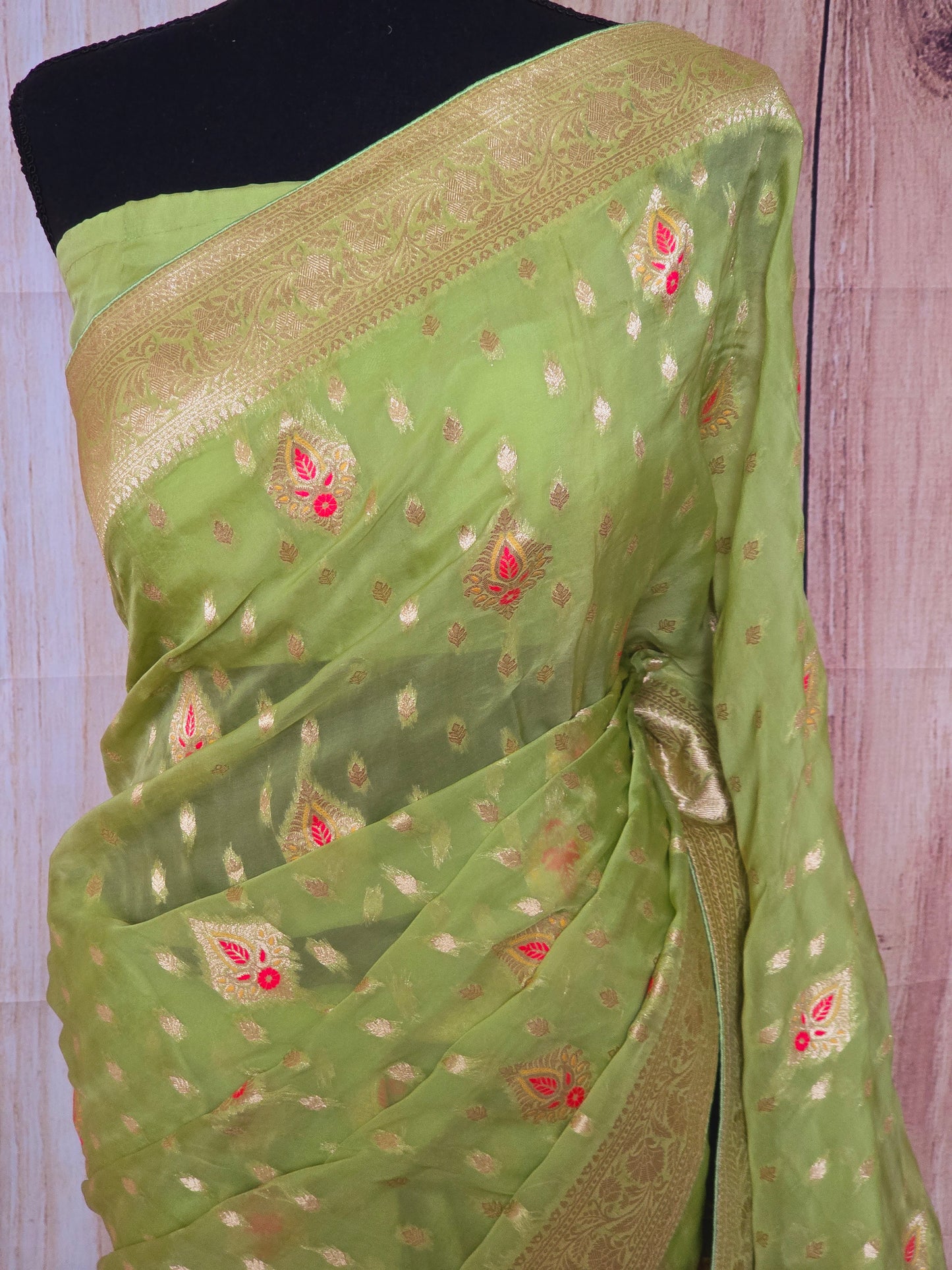 Organza banarasi saree ( pista green) with stitched blouse