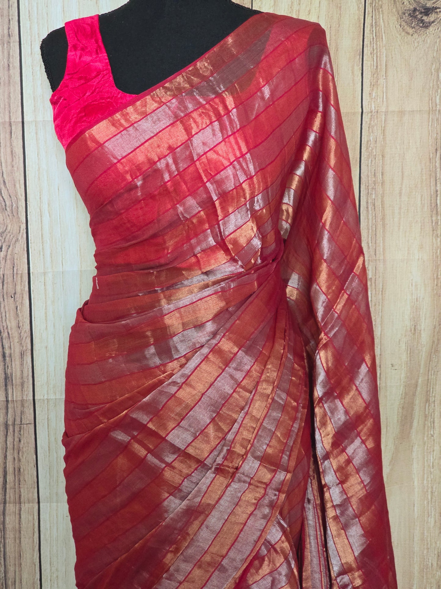 Premium soft tissue weaving saree withhorizontal stripe pattern-No Blouse