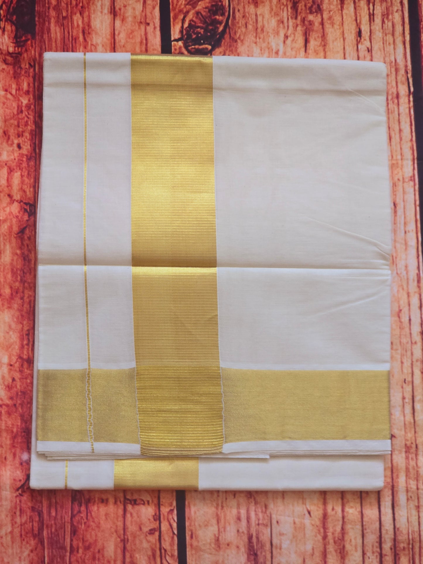 Set saree with gold kasav