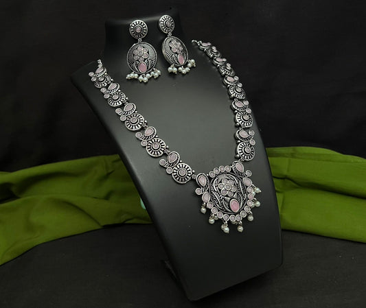 Necklace set with earrings