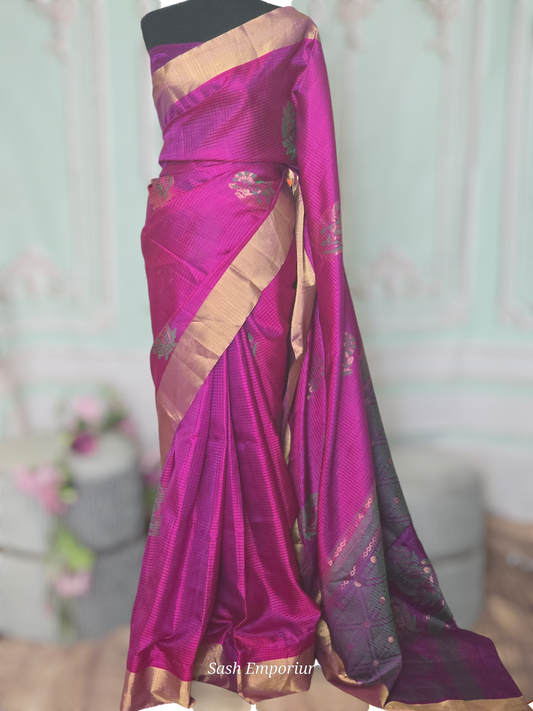 Soft silk kancheepuram saree with copper zari border- stitched blouse available