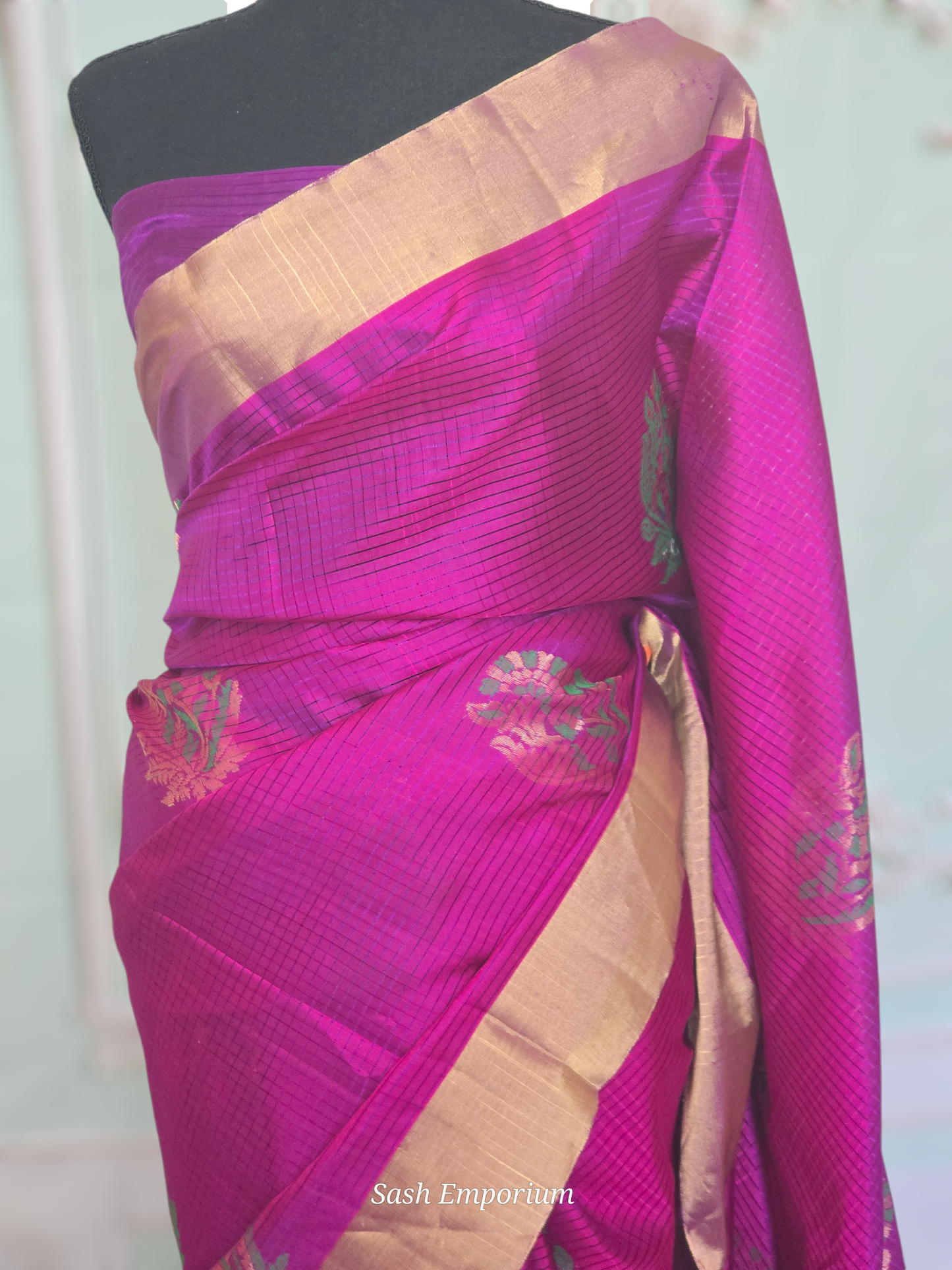 Soft silk kancheepuram saree with copper zari border- stitched blouse available