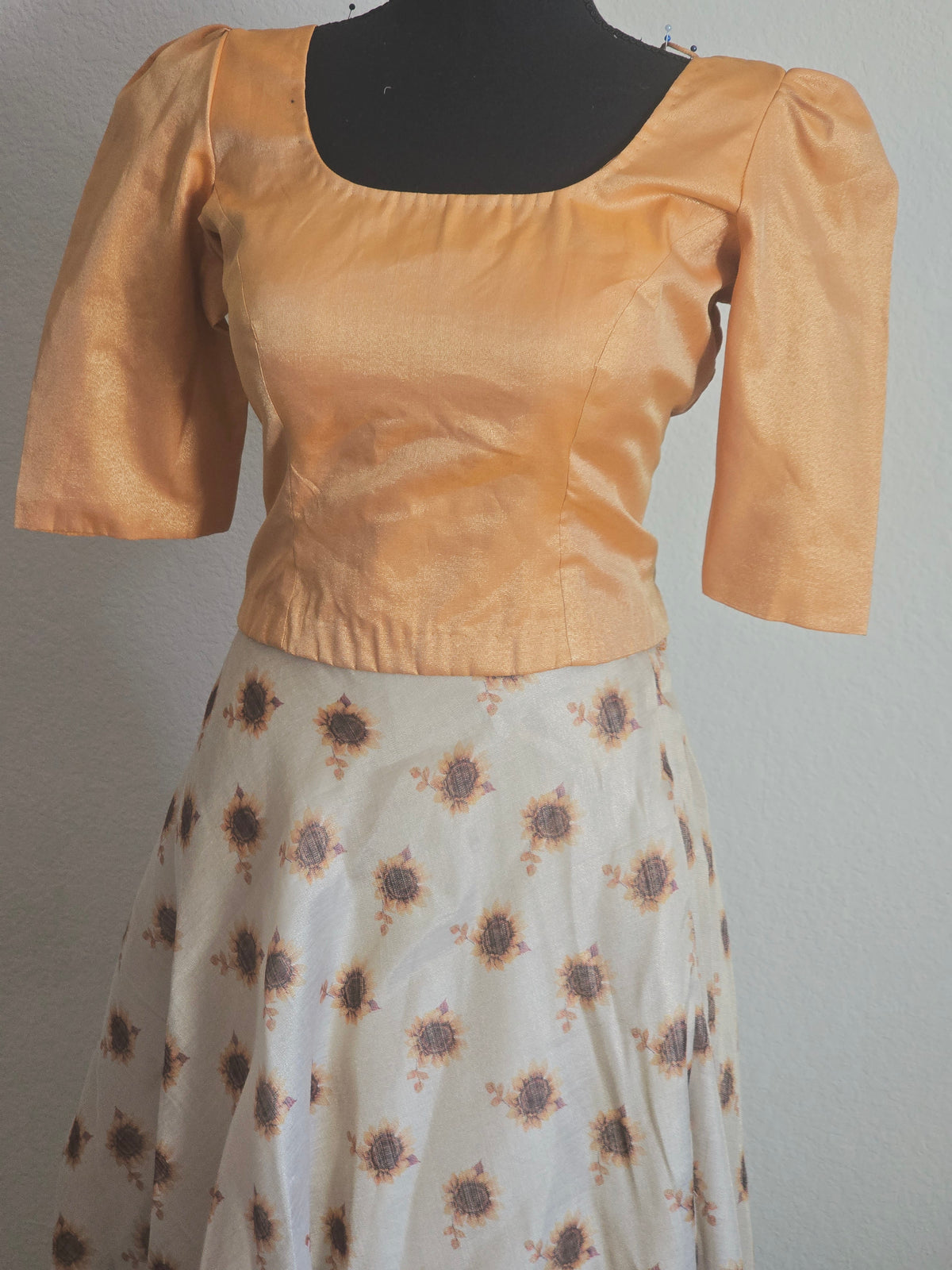 Onam skirt and top (size in the description )