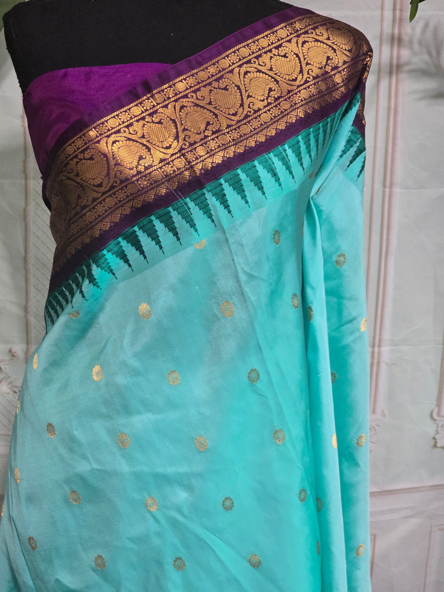 Gadwal silk handloom silk saree with stitched blouse/fall/pico