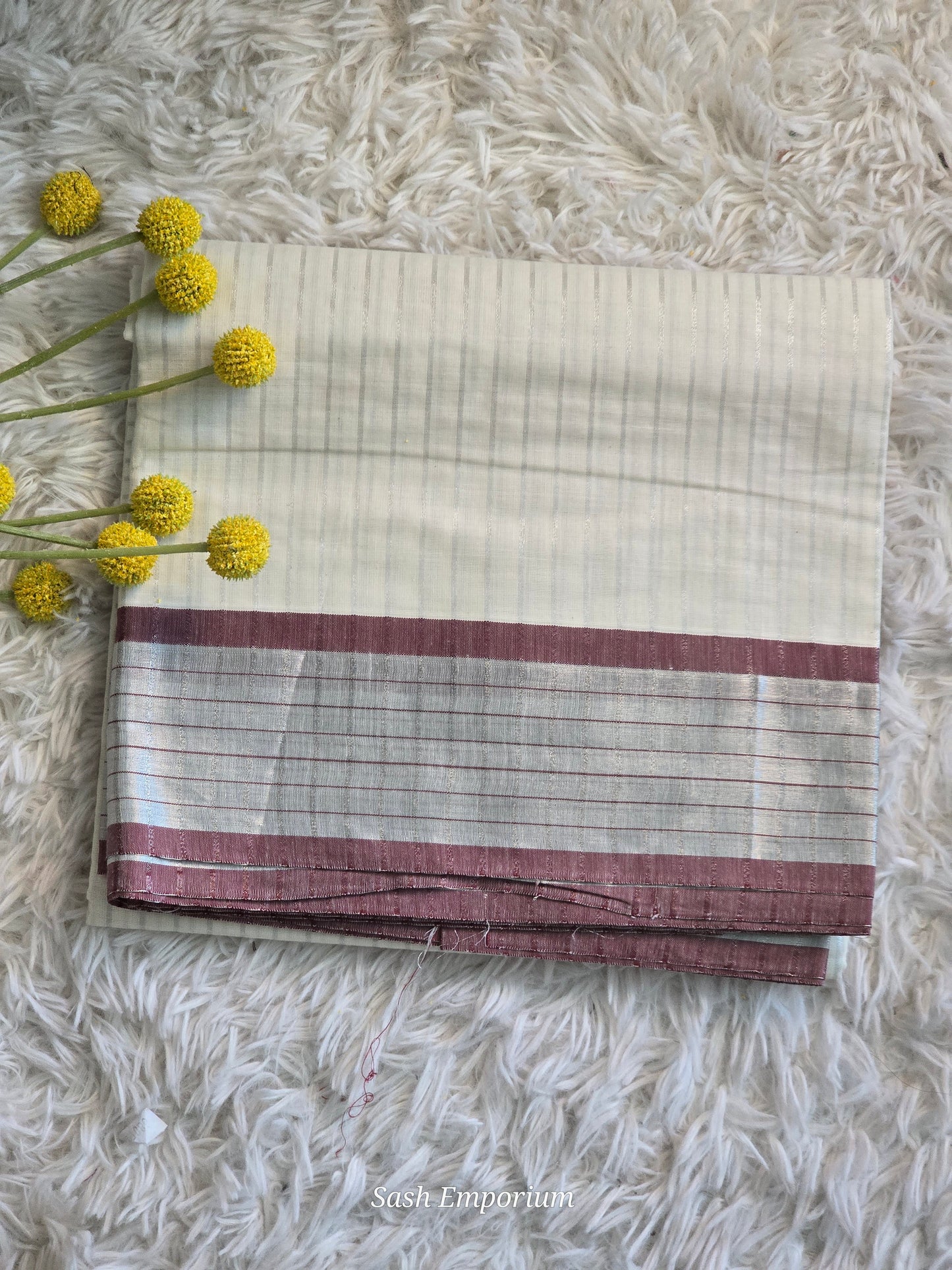 Cotton set saree wih brown silver comb