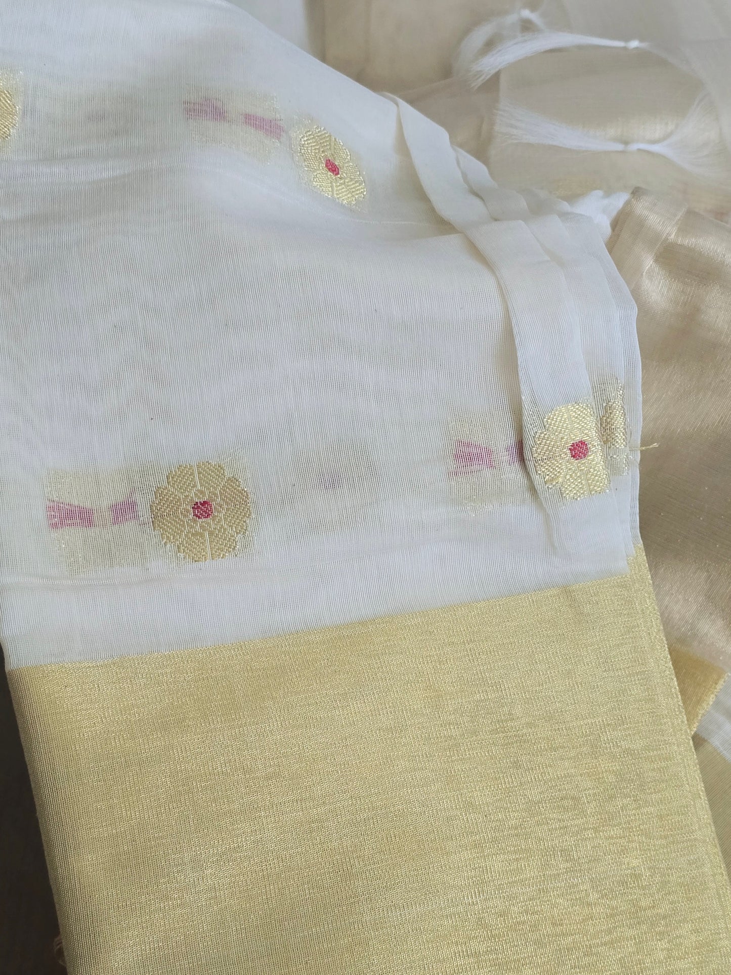 Soft Chanderi Kerala saree with golden border and butas