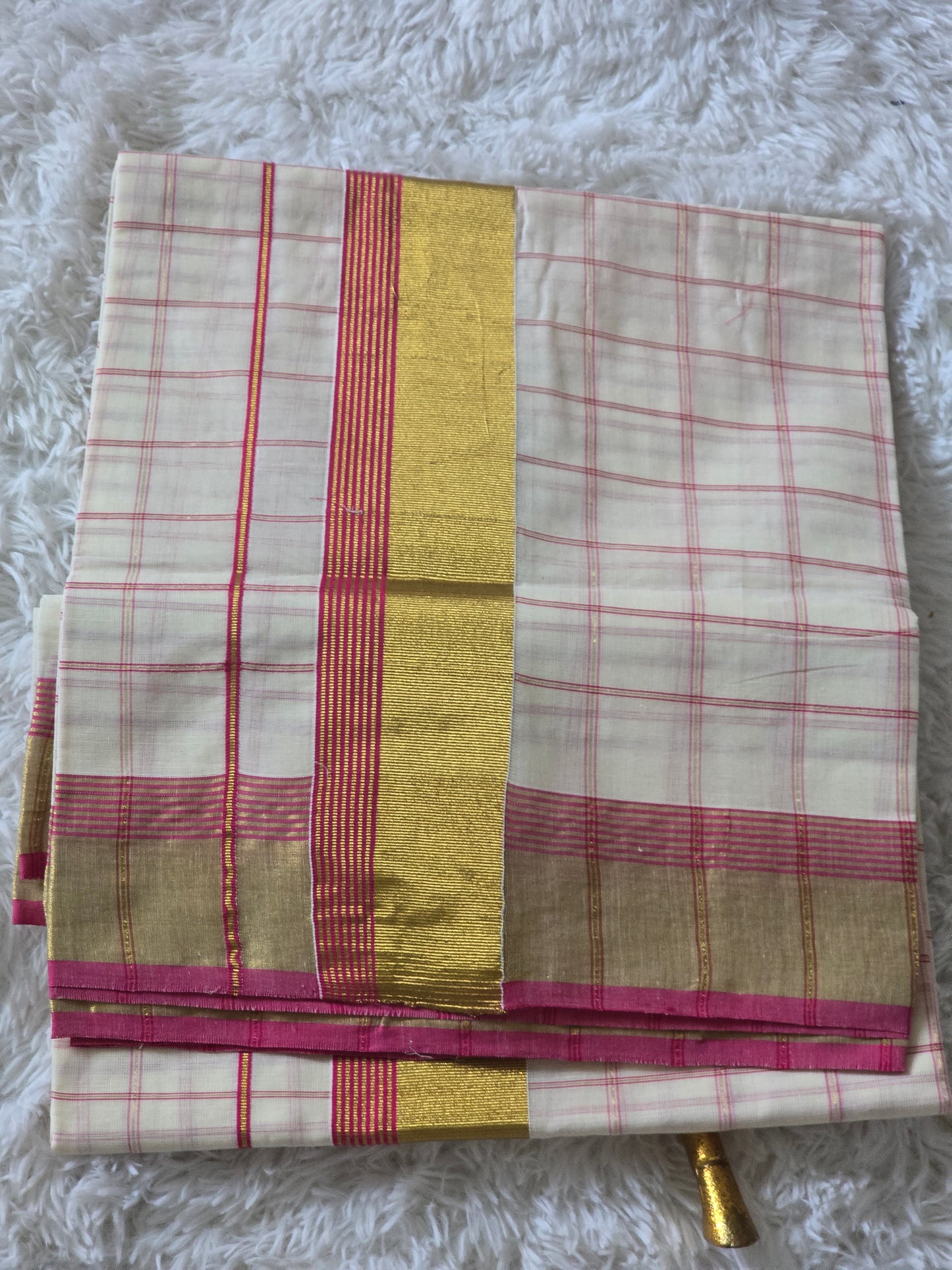 Set saree with pink and gold border