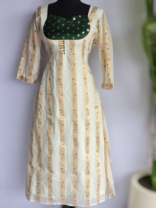 Onam kurti model 6 ( A line)