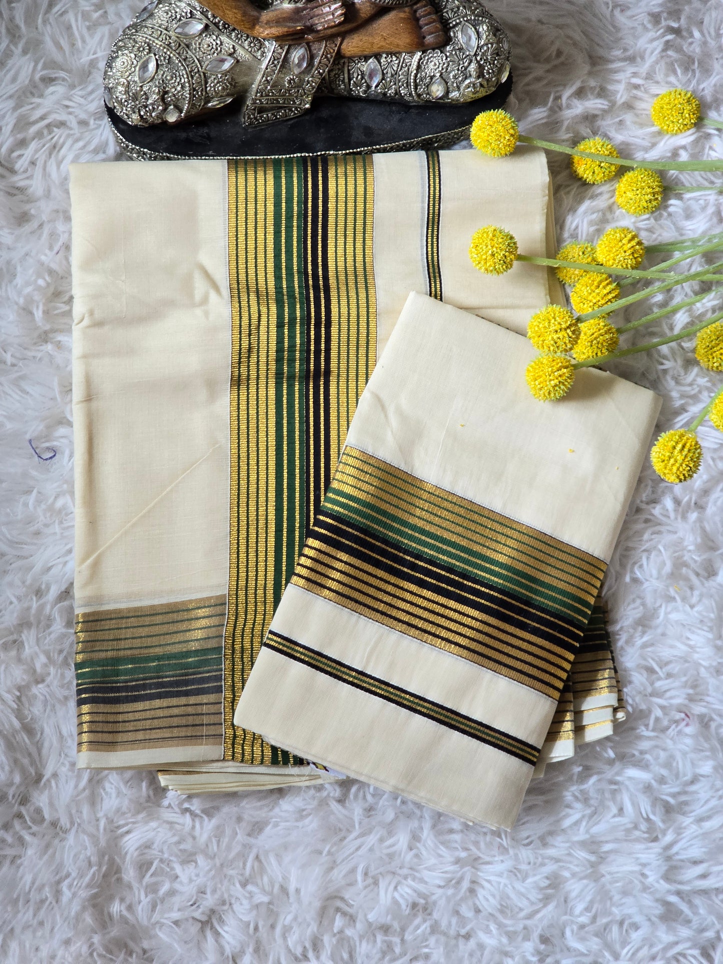 Onam set mund-black/green ( 3.85*280 length)